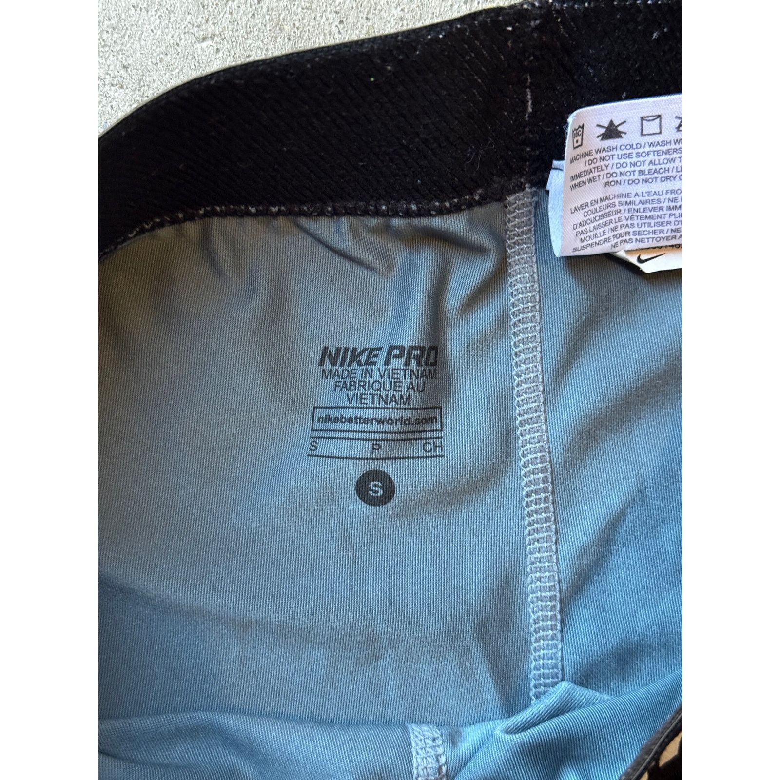 Nike Nike Pro Dri Fit Capri Leggins (S) Size 28" / US 6 / IT 42 - 5 Thumbnail
