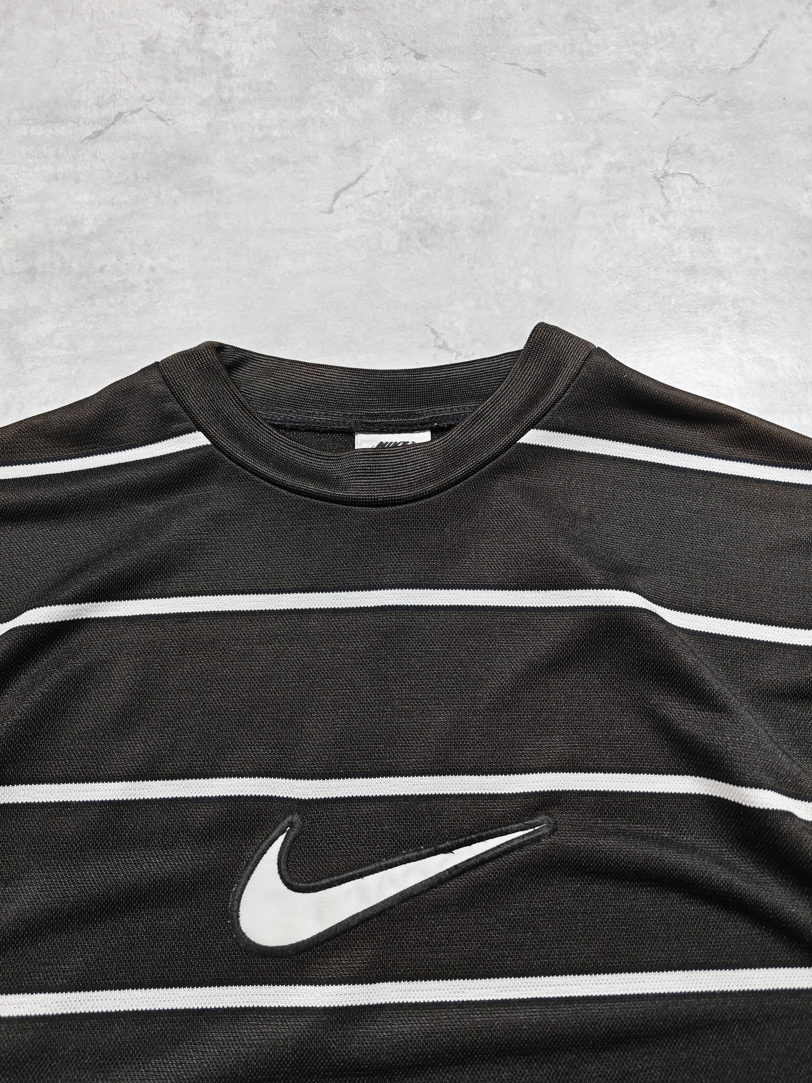 Nike Nike Vintage Rare T Shirt Size US M / EU 48-50 / 2 - 3 Thumbnail