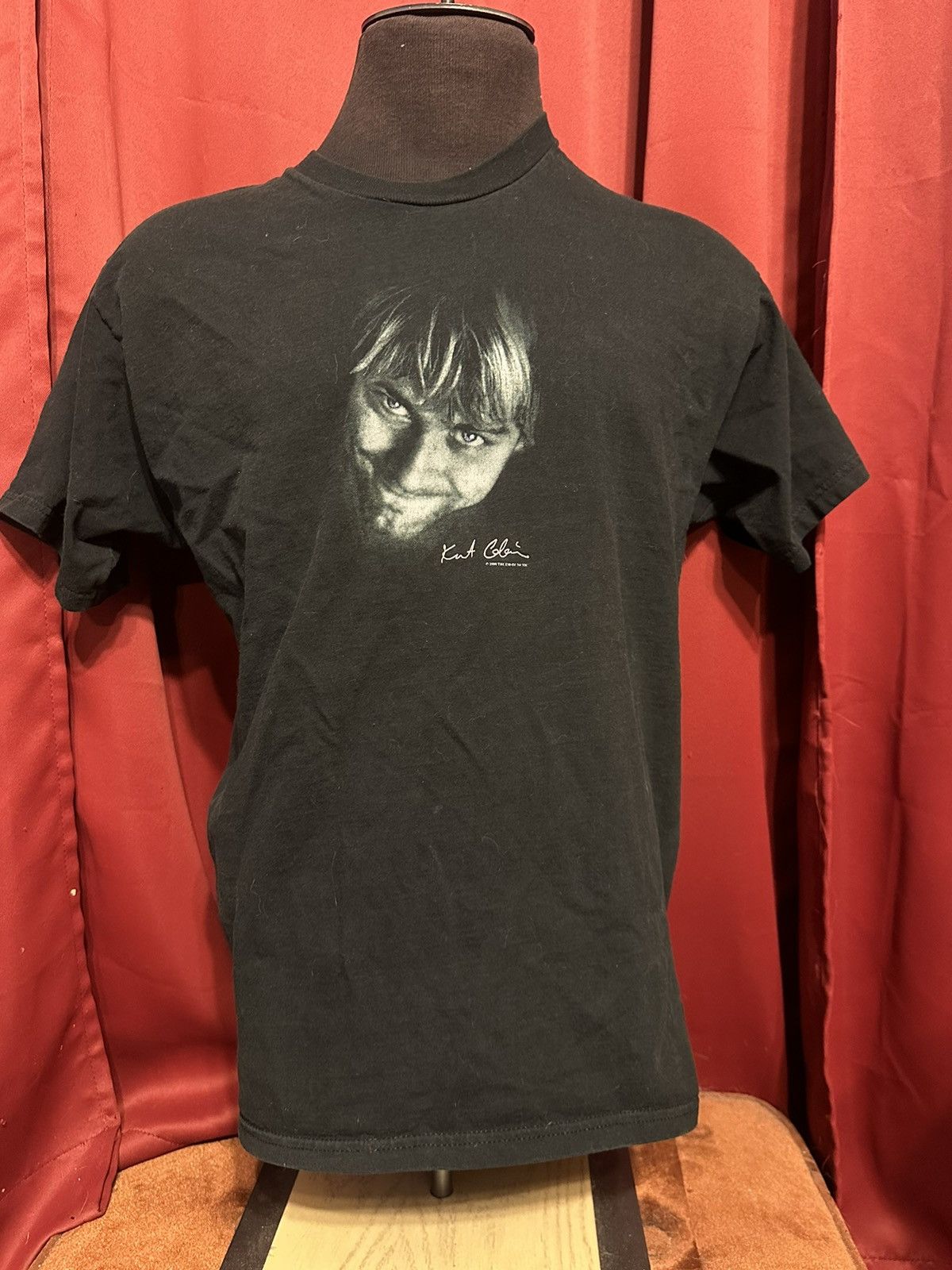 Band Tees × Nirvana Vintage Nirvana Kurt Cobain Tshirt Y2K Memorial Tee Grail Size US XL / EU 56 / 4 - 1 Thumbnail