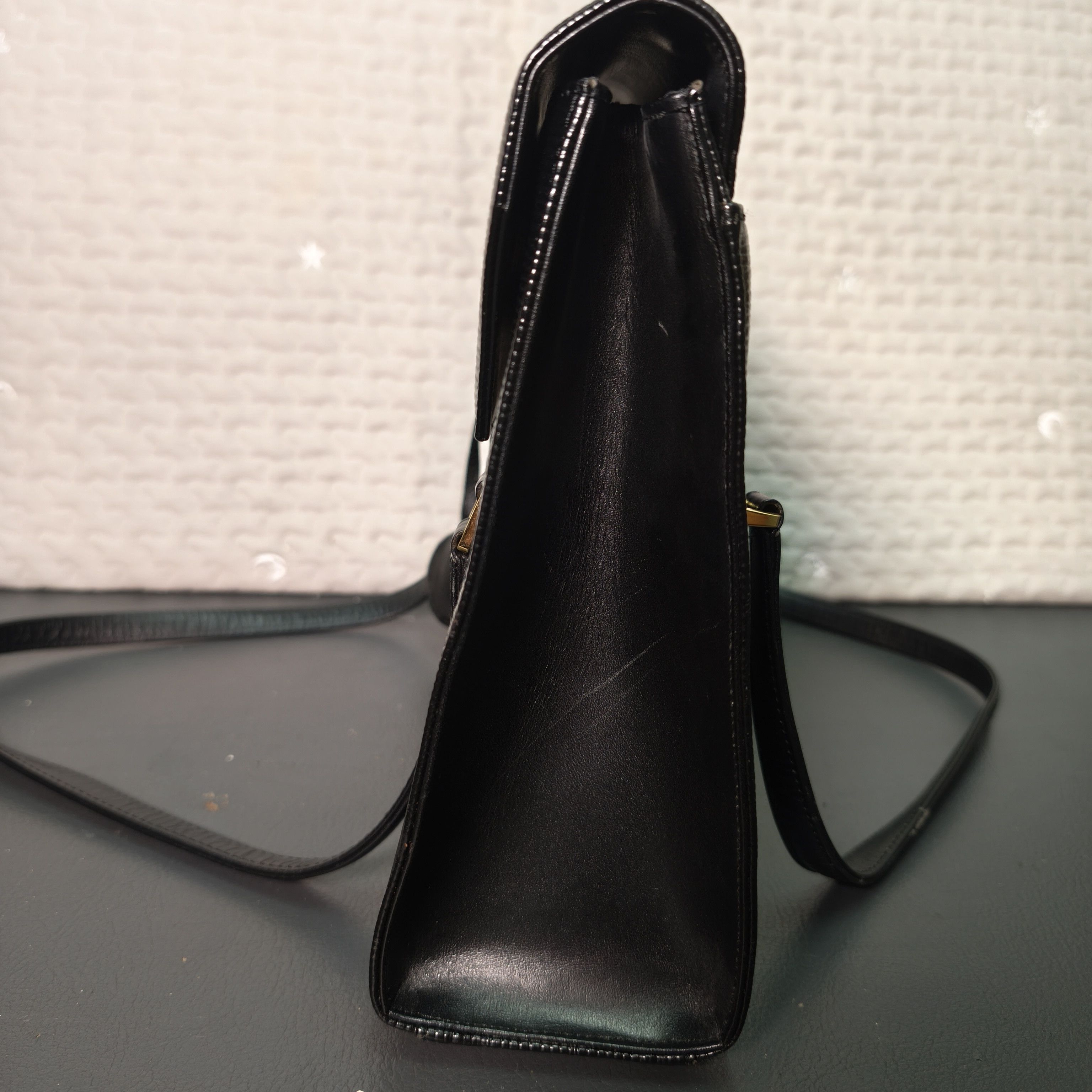 Valentino × Vintage Vintage Valentino Garavani Handbags Size ONE SIZE - 15 Thumbnail