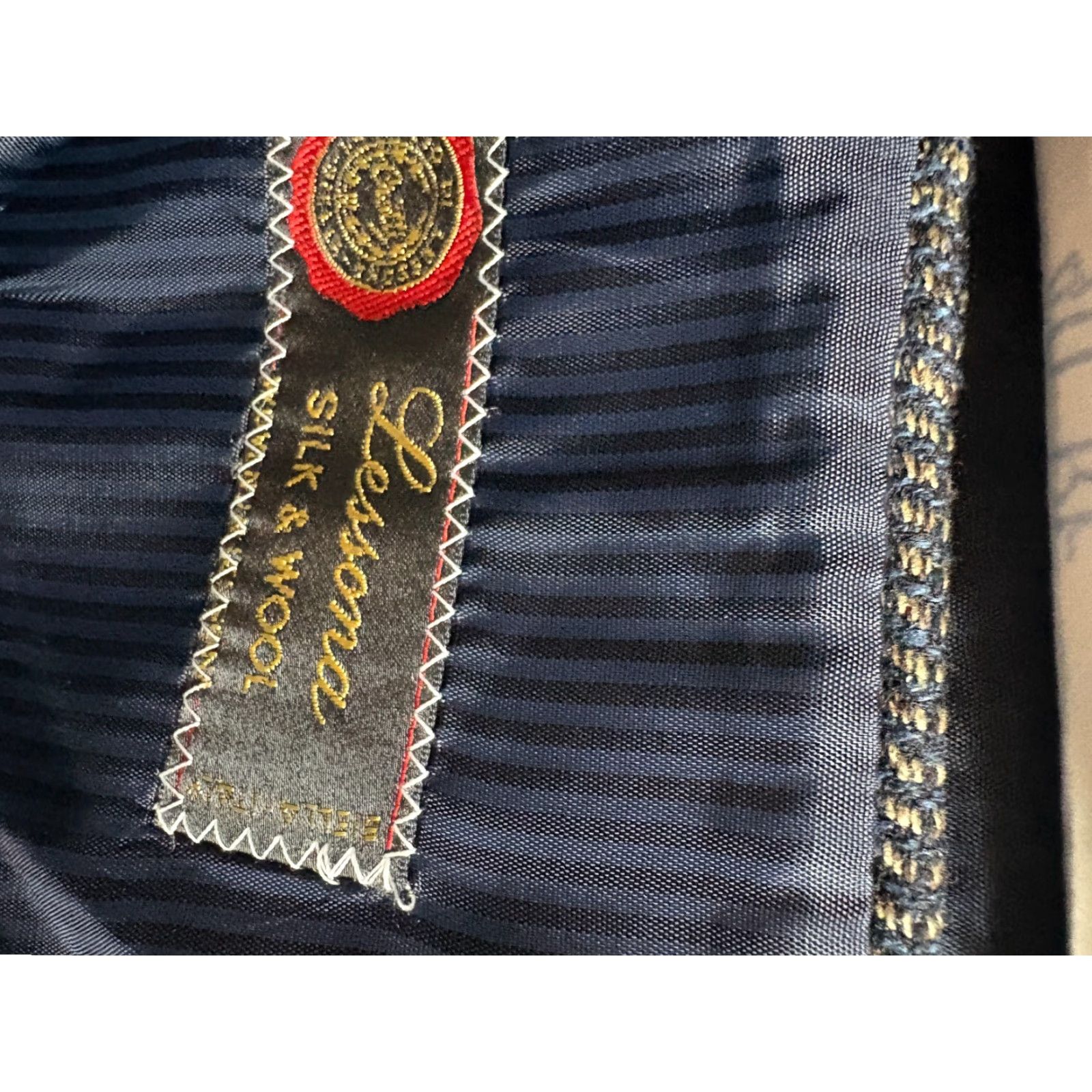 Vintage Lessona Suit Jacket Mens 40 Blue Silk Wool Made in Italy 2-Button Notch Lapel Jacket Front 2 Piece Regular Size 40 Mens Blue Black? Size 40R - 6 Thumbnail