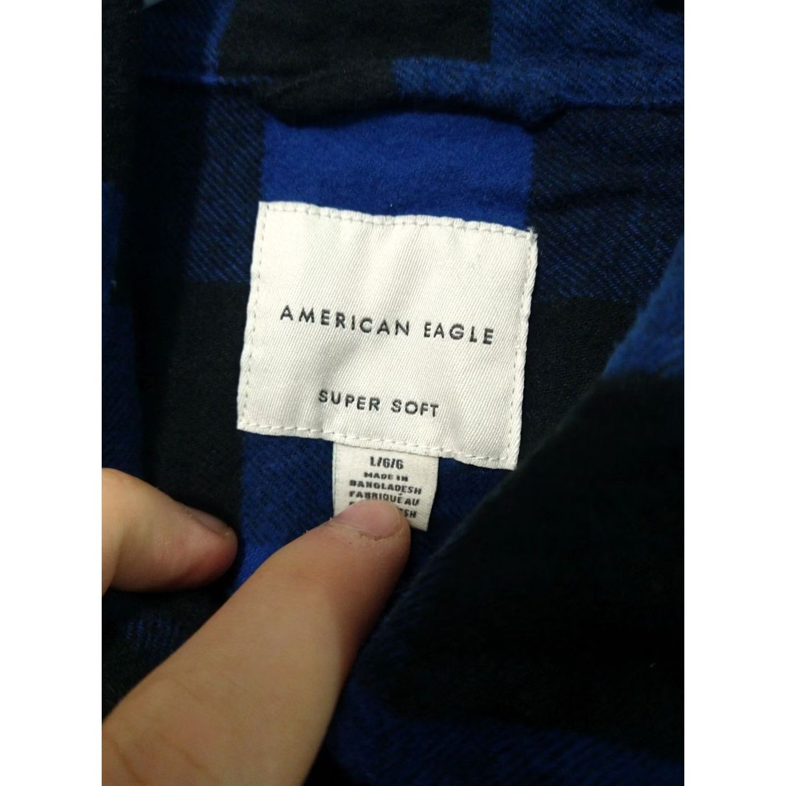 American Eagle Outfitters VINTAGE American Eagle Shirt Mens Large Blue Plaid Flannel Cotton Super Soft Button Up Shirt Size US L / EU 52-54 / 3 - 7 Thumbnail