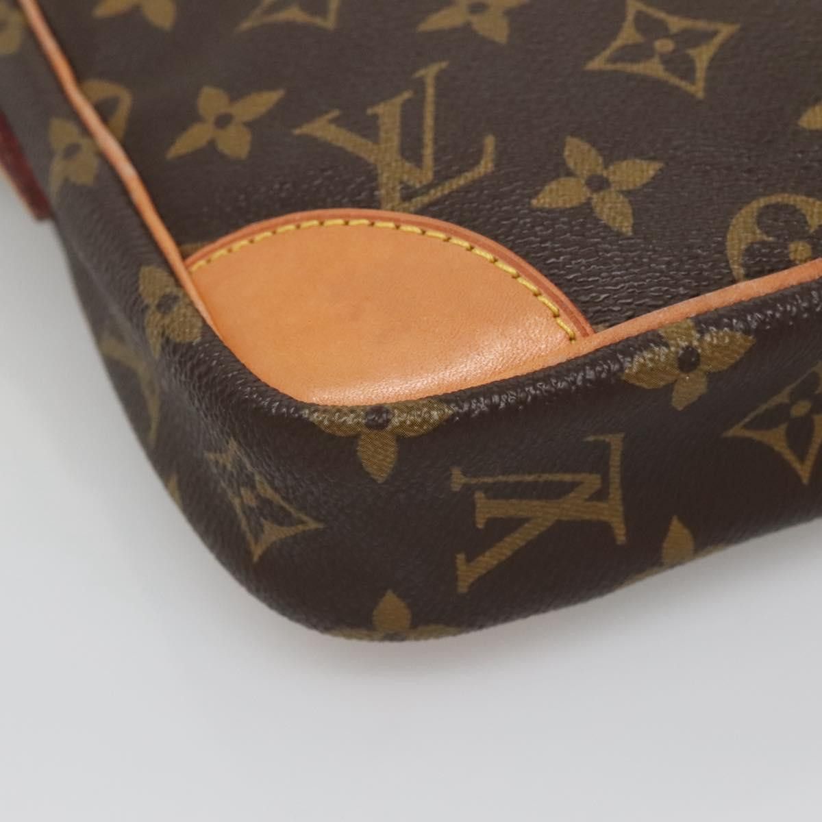 Louis Vuitton LOUIS VUITTON Monogram Danube Shoulder Bag M45266 Size ONE SIZE - 15 Thumbnail