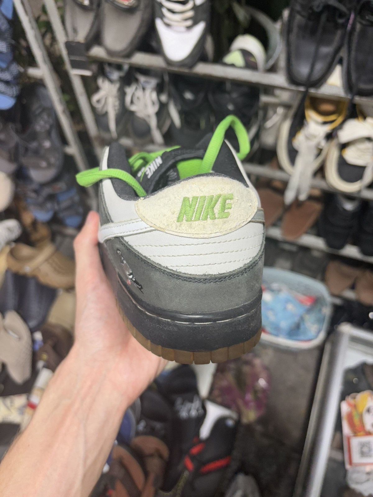 Nike × Staple Nike SB x Staple Dunk Low Panda Pigeon Size US 10 / EU 43 - 5 Thumbnail