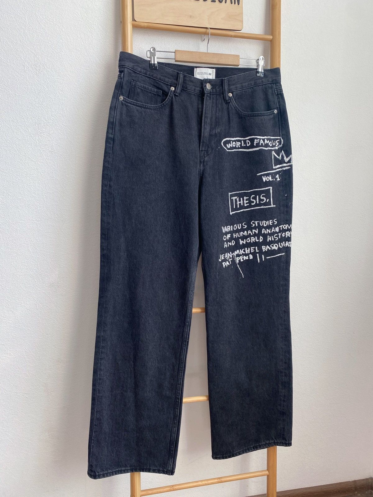 H&M × Jean-Michel Basquiat × Who Decides War Who Decides War Baggy denim jeans H&M x Basquiat x Ev&Tela Size US 33 - 12 Thumbnail