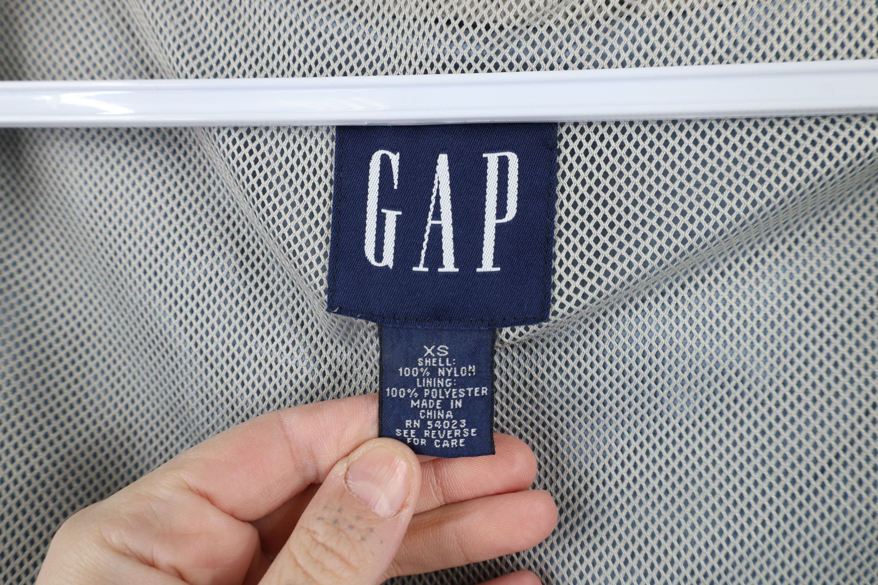 Gap × Vintage Vintage Y2K 2000 Gap Sleeveless Hooded Windbreaker Jacket Size US XS / EU 42 / 0 - 8 Thumbnail