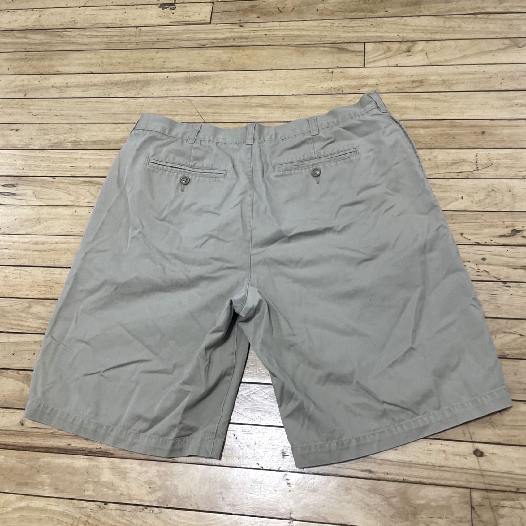 Lands' End VINTAGE Lands' End Pleated Shorts Men 36 Chino Casual 90s Y2k Khaki Beige 36x8 Mens Size US 36 / EU 52 - 2 Thumbnail