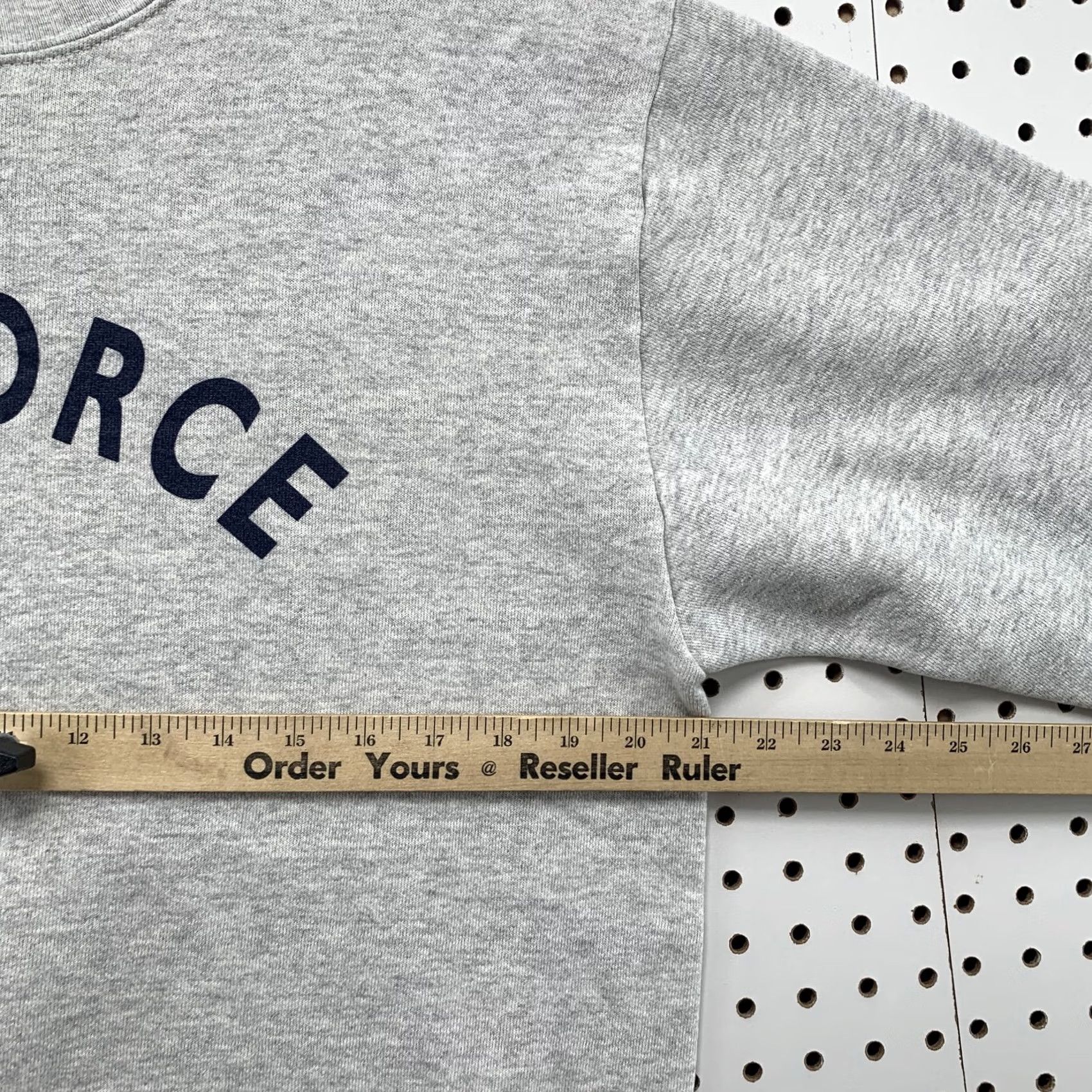 Vintage VINTAGE Air Force Crewneck Sweatshirt Mens Small Gray Pullover Cotton USA Size US S / EU 44-46 / 1 - 3 Thumbnail