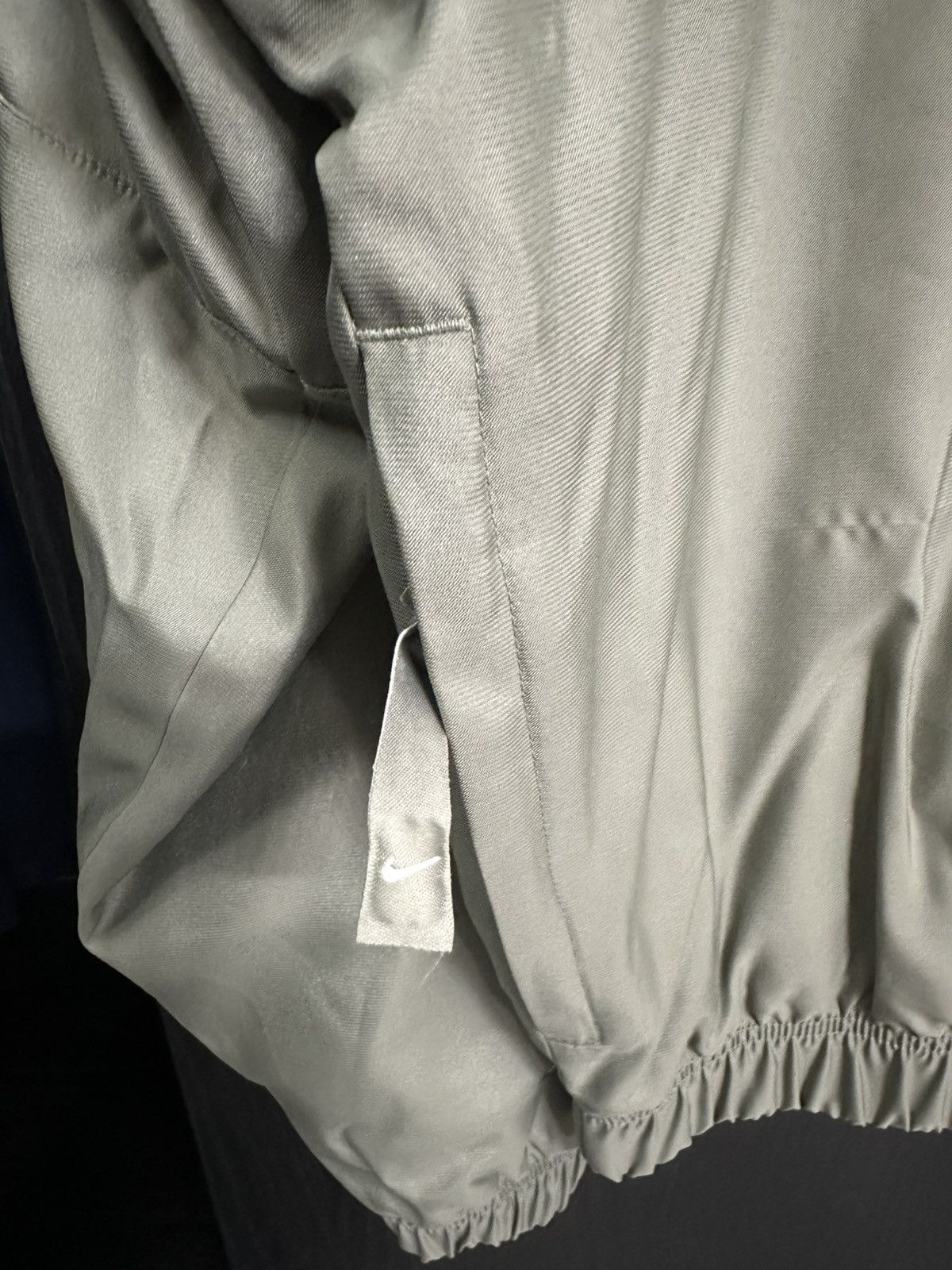 Nike Nike Oversized Solo Swoosh Satin Bomber Jacket Light Army Size US S / EU 44-46 / 1 - 8 Thumbnail