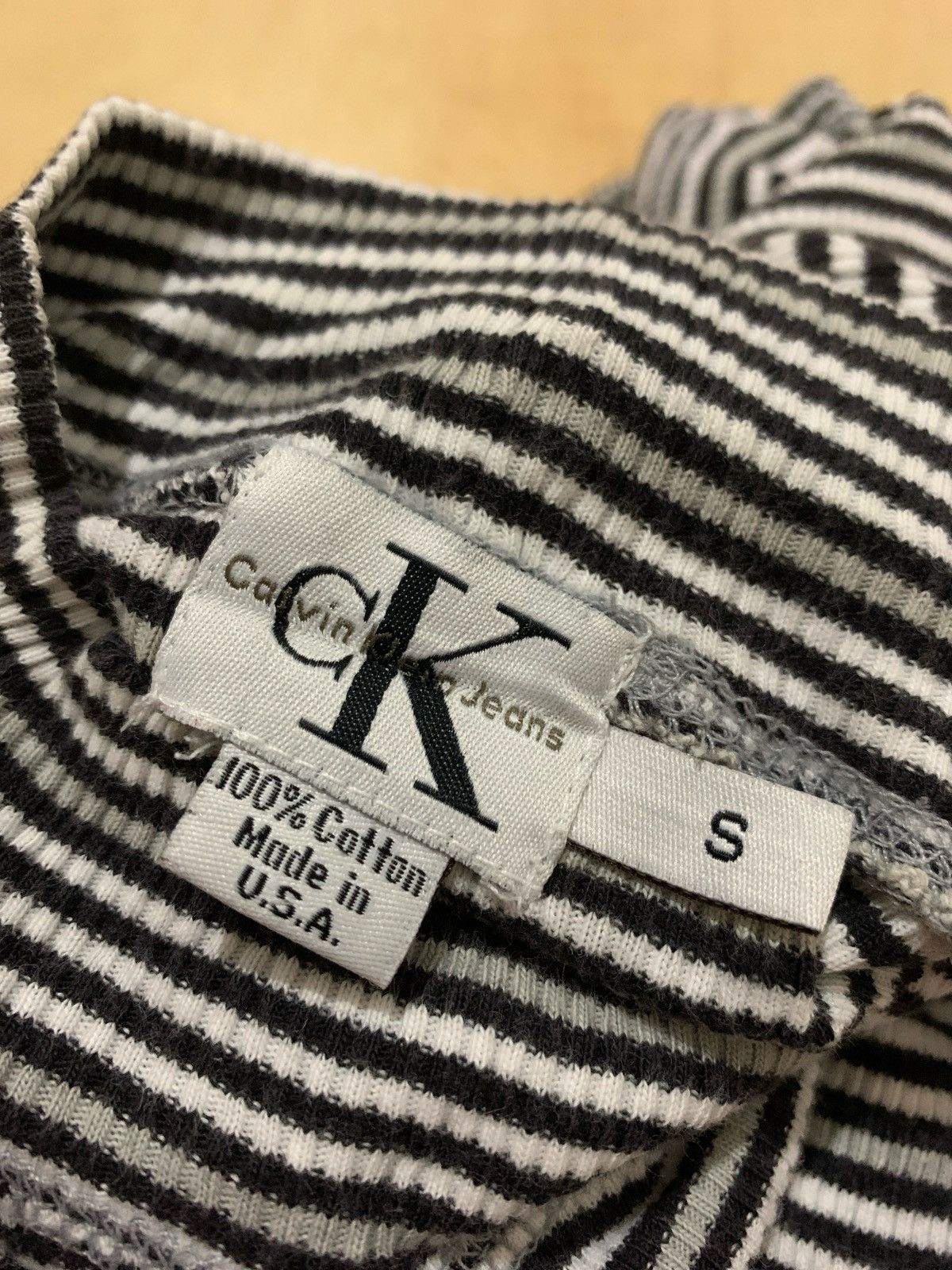 Calvin Klein × Japanese Brand Calvin Klein Jeans Stripe Womens Tshirt Size S / US 4 / IT 40 - 4 Thumbnail