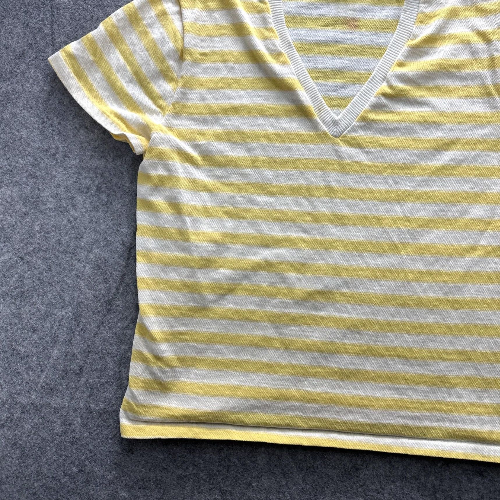Vintage VINTAGE Queen Casuals Shirt Womens Small Yellow White Stripe V Neck Pique 80s Size S / US 4 / IT 40 - 3 Thumbnail