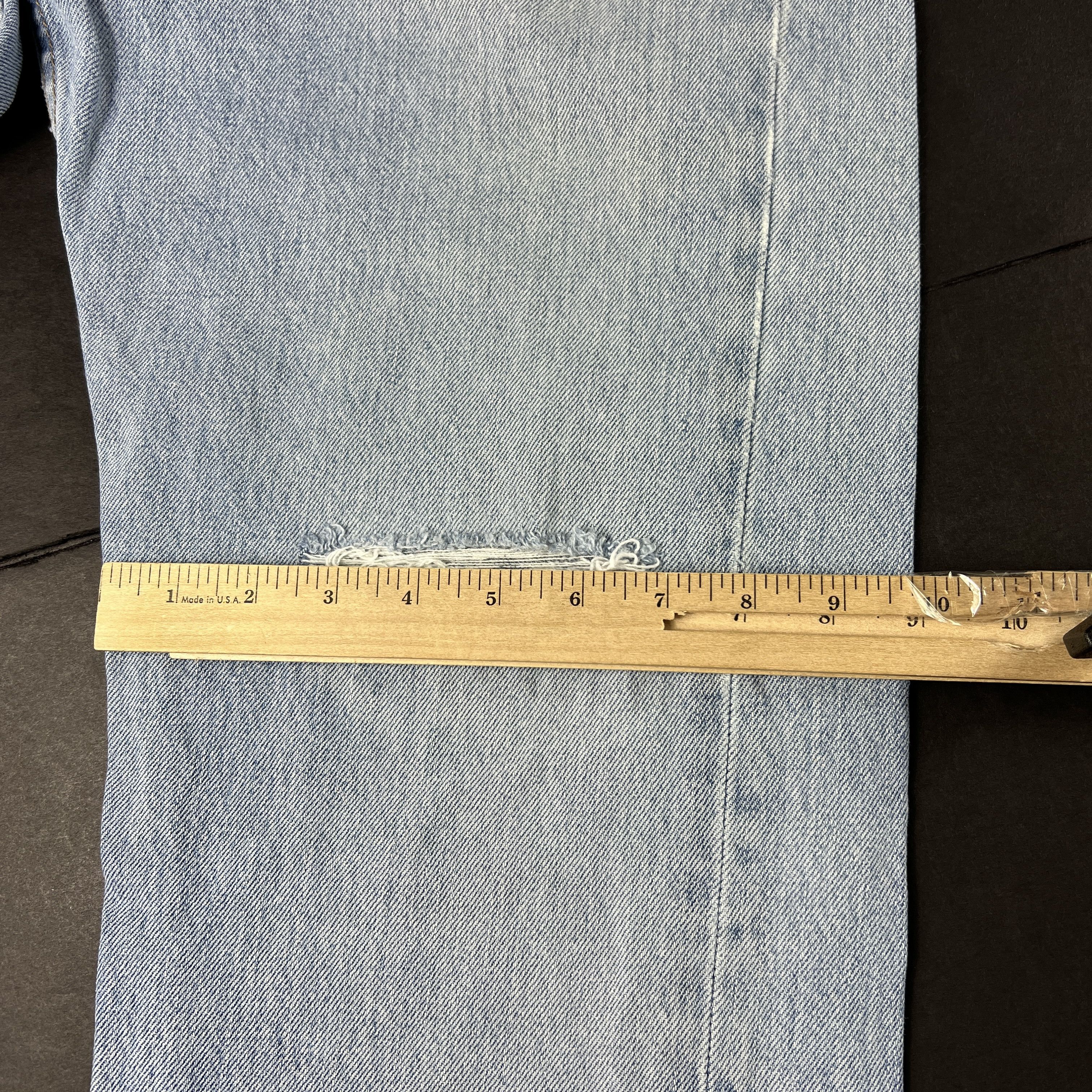 Levi's Levi's Jeans 505 Straight Light Blue Thrashed Cotton Denim Size US 37 - 19 Thumbnail
