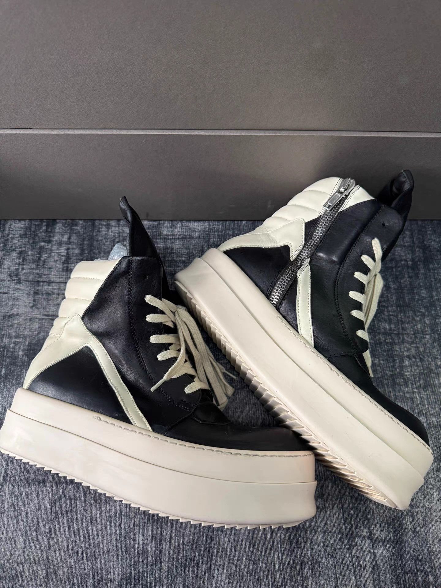 Rick Owens Rick Owens Mainline Thick Sole Triangle Sneakers Size US 8 / EU 41 - 4 Thumbnail