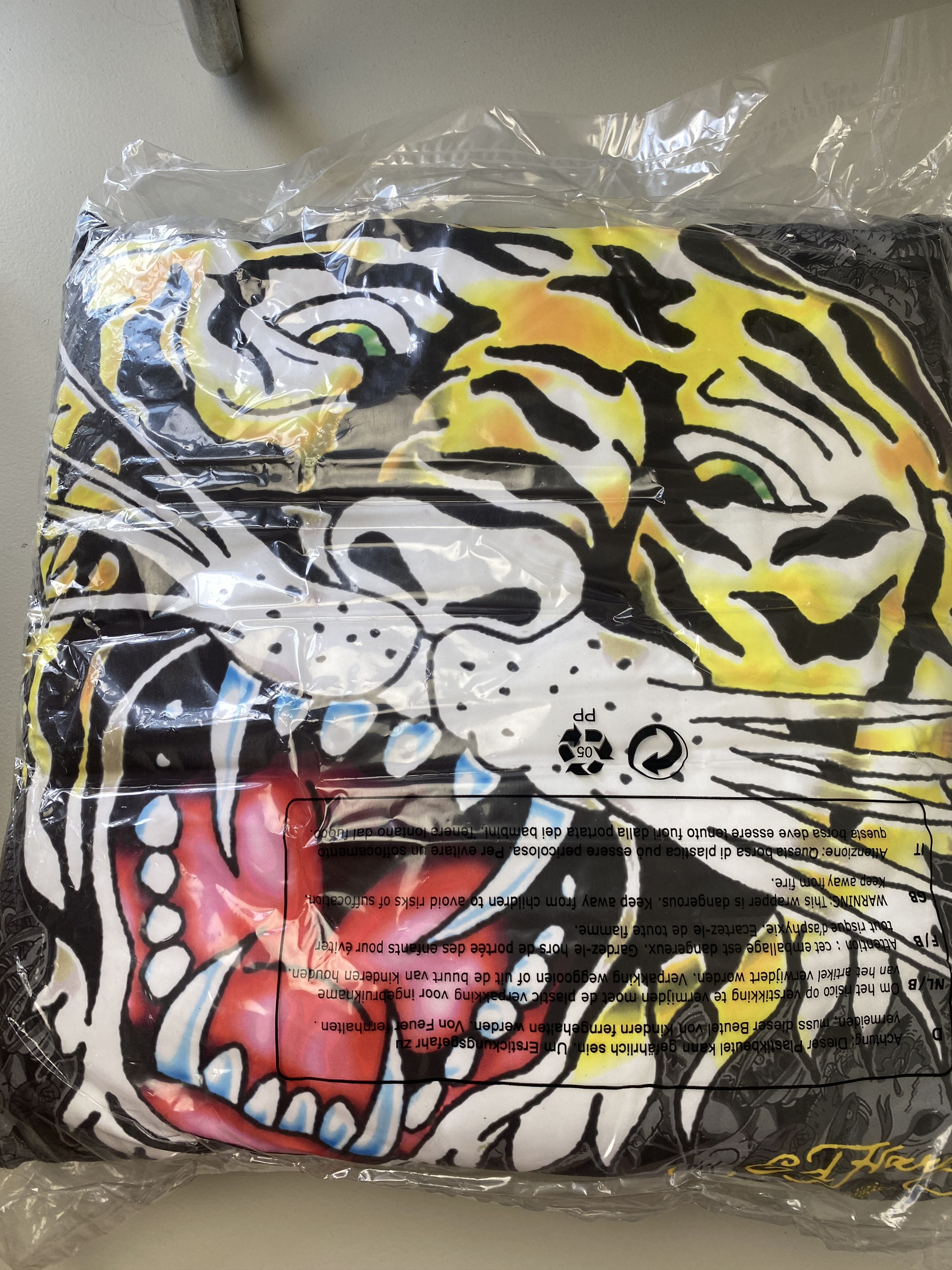 Ed Hardy Ed Hardy pillow y2k 00s DS affliction alternative Size ONE SIZE - 4 Thumbnail