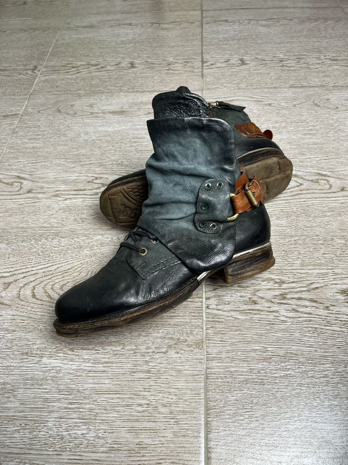 A.S.98 A.S 98 Avant Garde Leather Ankle Biker Belted Boots Women’s Size US 7 / IT 37 - 5 Thumbnail