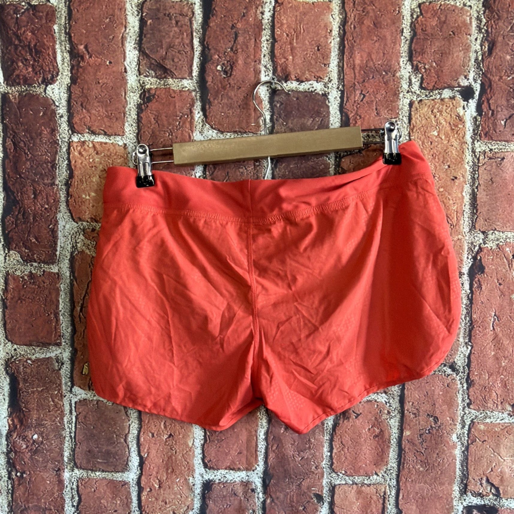 Patagonia Patagonia Shorts Women's M Orange Print Quick Dry Athletic Yoga Fitness Geometric Inseam 3 in Strider Related Size 32" / US 10 / IT 46 - 4 Thumbnail