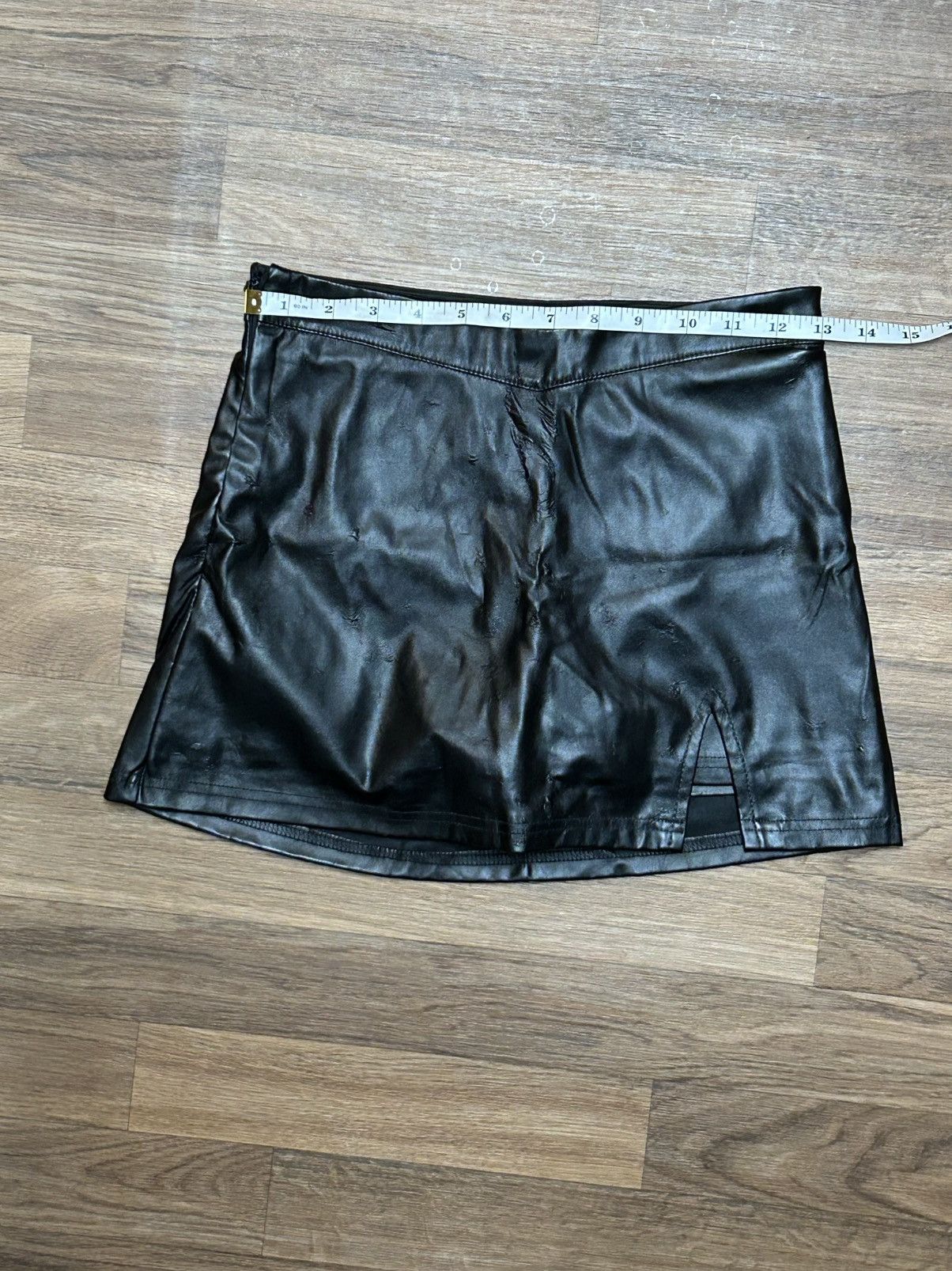 Other Kyu 9 women's pleather v waist slit black mini skirt Size 26" / US 2 / IT 38 - 7 Thumbnail