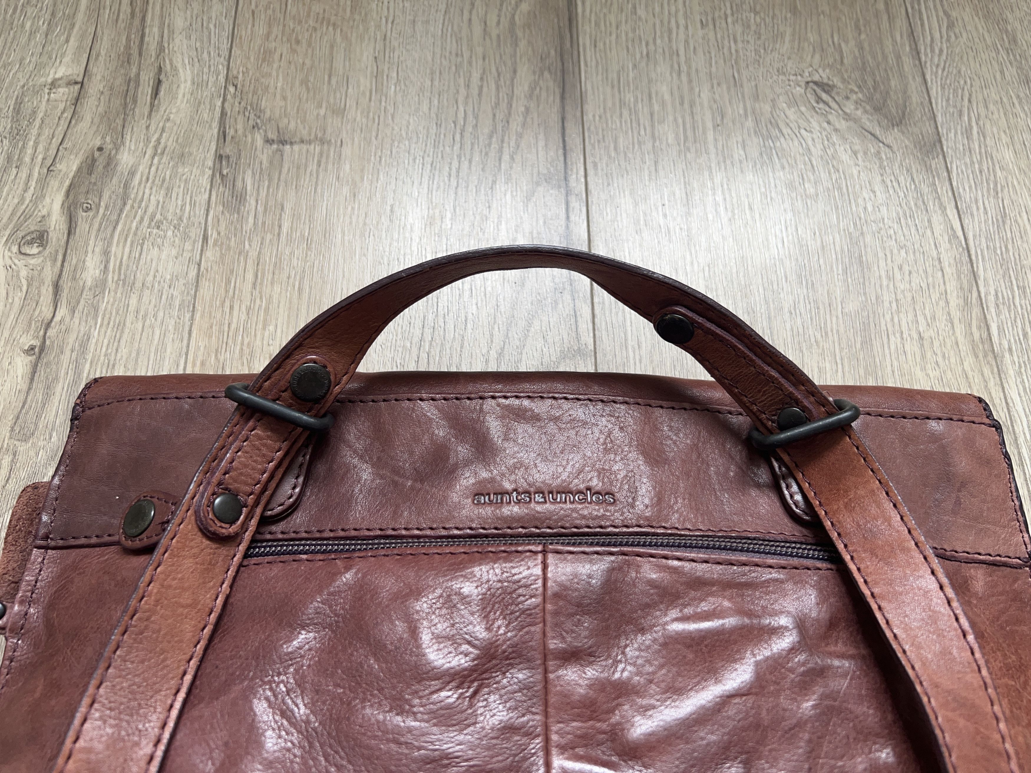 Genuine Leather Aunts&Uncles Mrs. Mince Pie Backpack Leather Bag Shoulder Size ONE SIZE - 5 Thumbnail