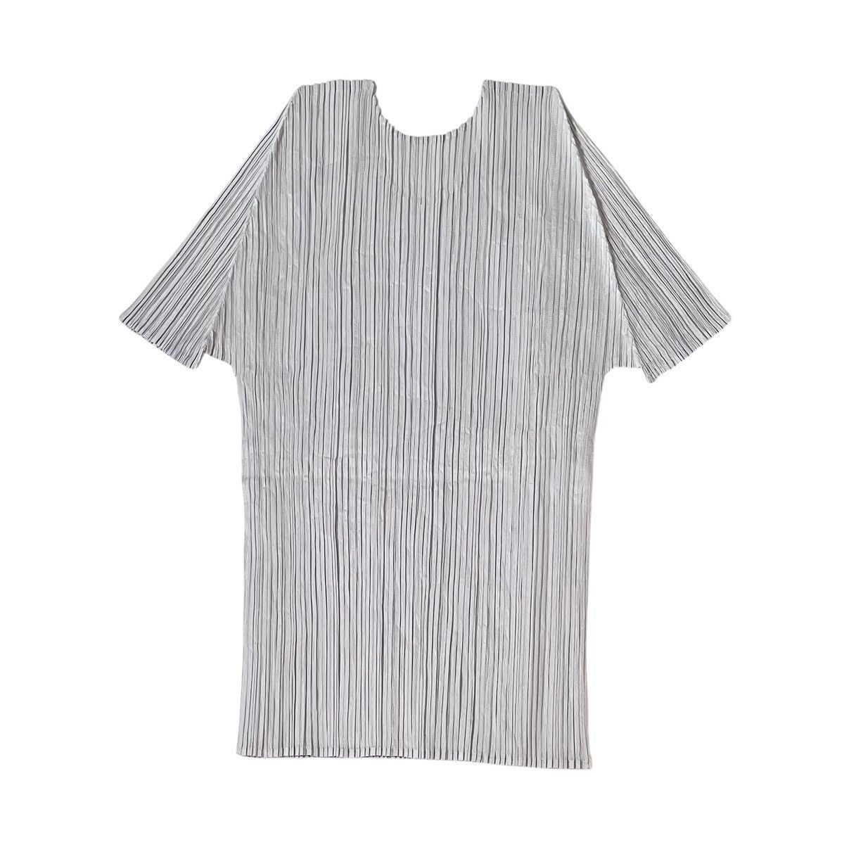 Pleats Please Issey Miyake Vintage Issey miyake pleats please silver tee Size S / US 4 / IT 40 - 5 Thumbnail