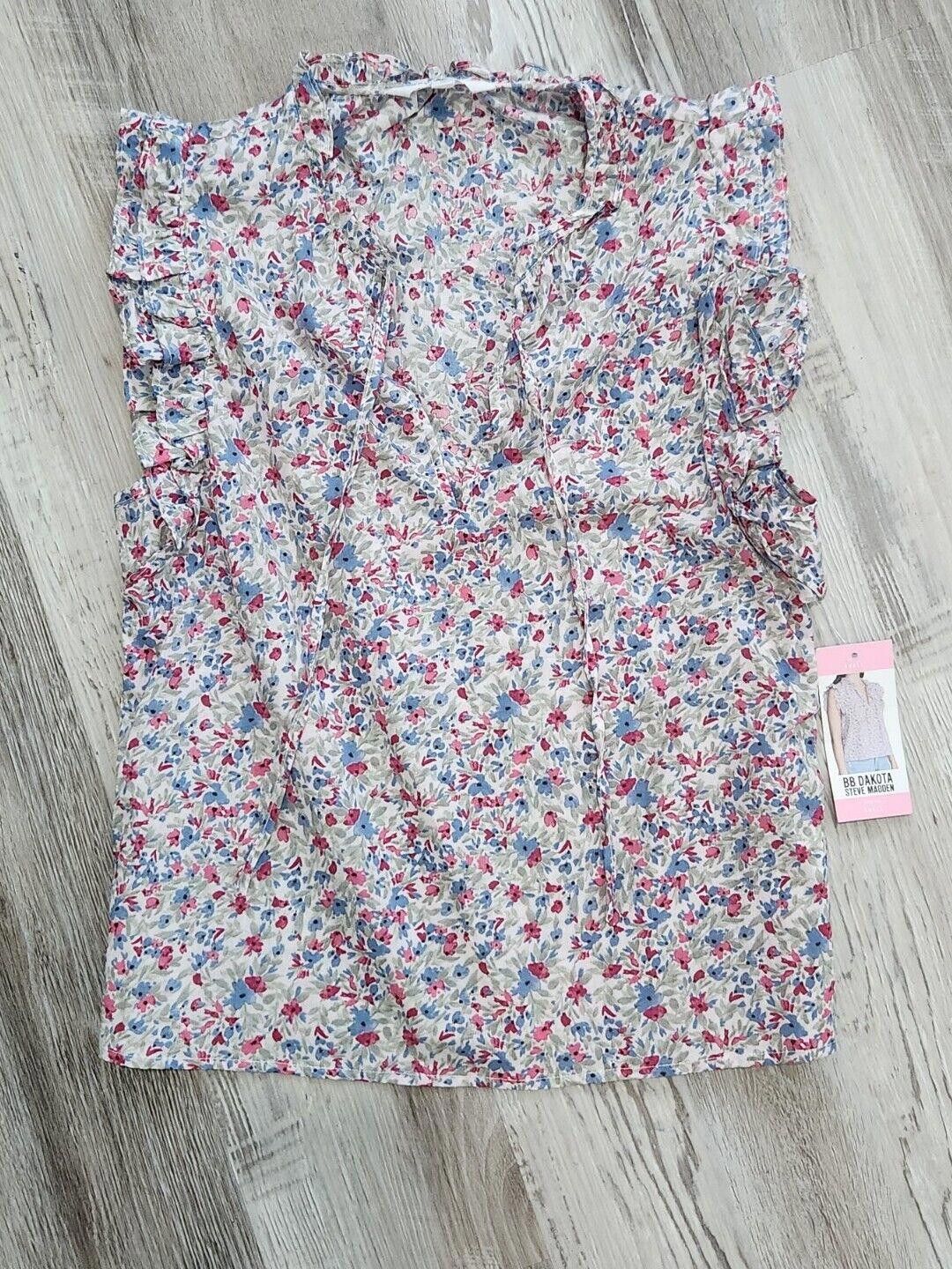 Designer Bb Dakota Steve Madden Top Small Floral V Neck NWT Size M / US 6-8 / IT 42-44 - 2 Thumbnail