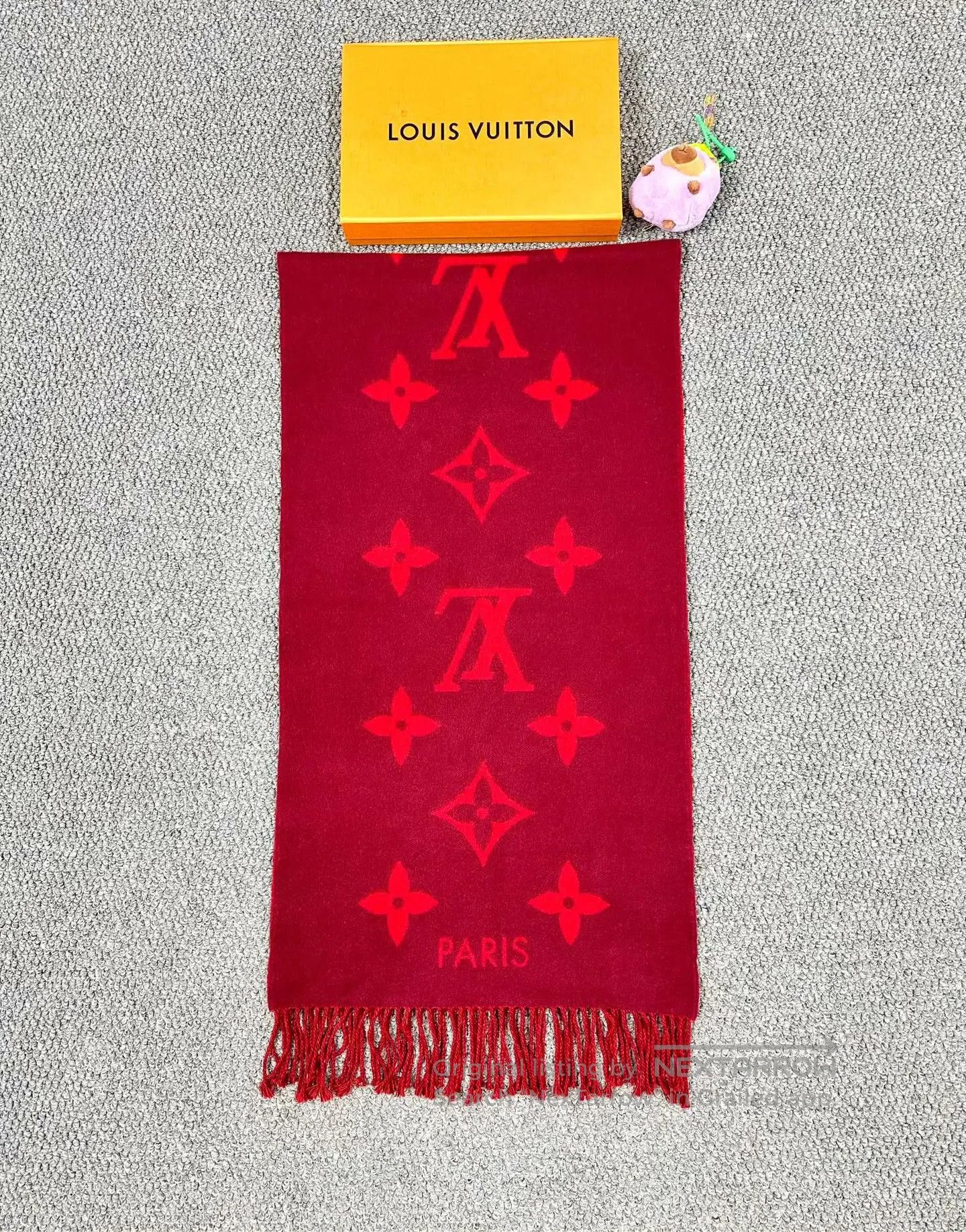 Louis Vuitton Louis Vuitton Red All-over Logo Double-sided Cashmere Scar Size ONE SIZE - 2 Thumbnail