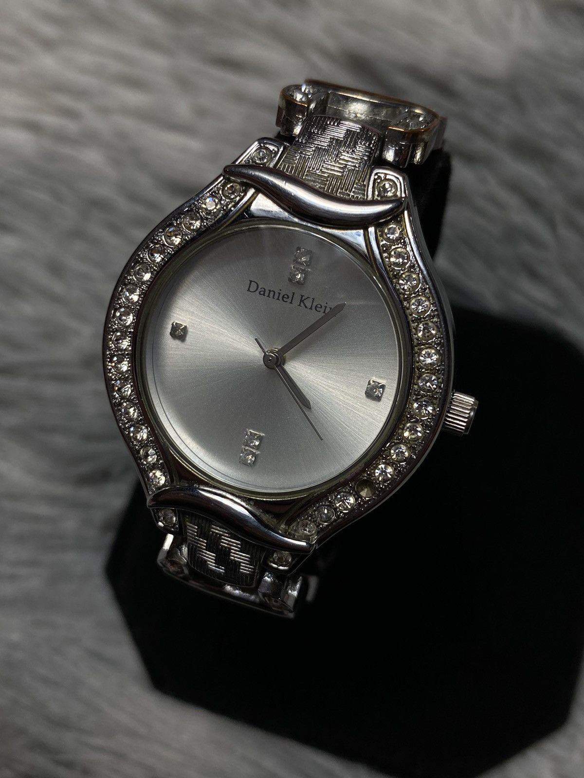 Japanese Brand Daniel Klein Crystal-Embellished Silver Watch Japanese Brand Size ONE SIZE - 2 Thumbnail