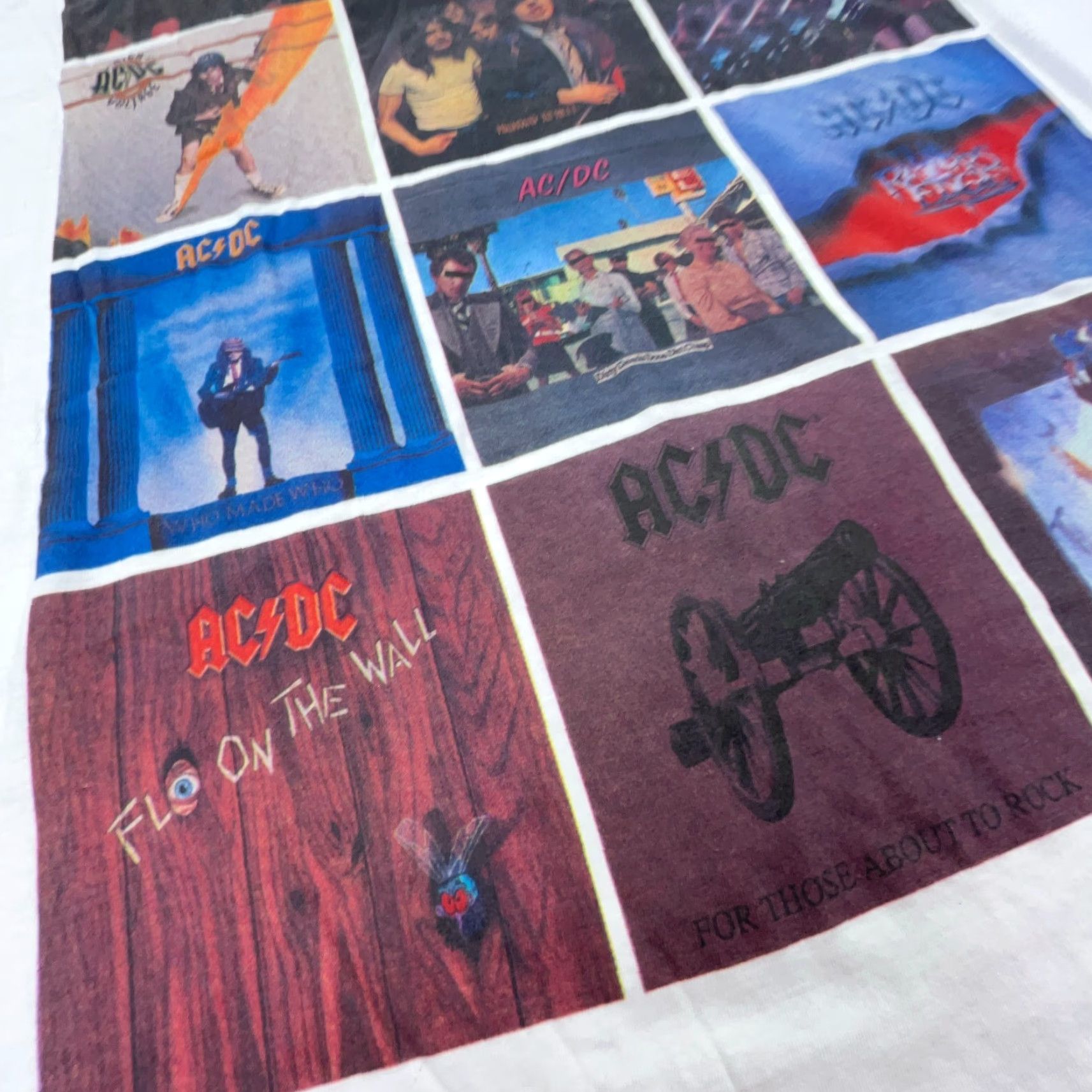 Vintage AC/DC Shirt Men XL White Tee Band Concert Rock Retro Album Covers Adult Size US XL / EU 56 / 4 - 4 Thumbnail