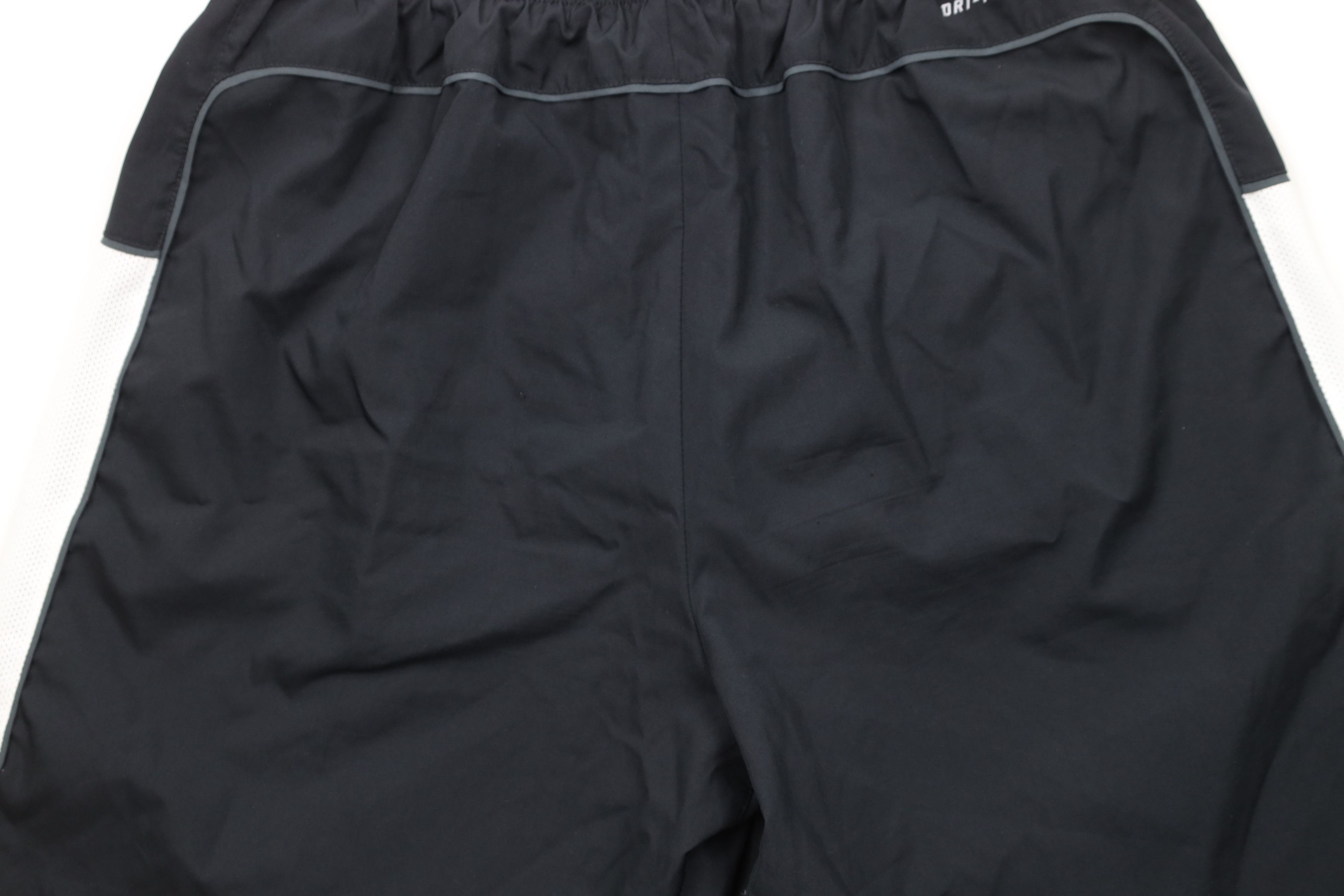 Nike × Vintage Vintage Nike Scott Mini Swoosh Reflective Lined Shorts Black Size US 34 / EU 50 - 12 Thumbnail