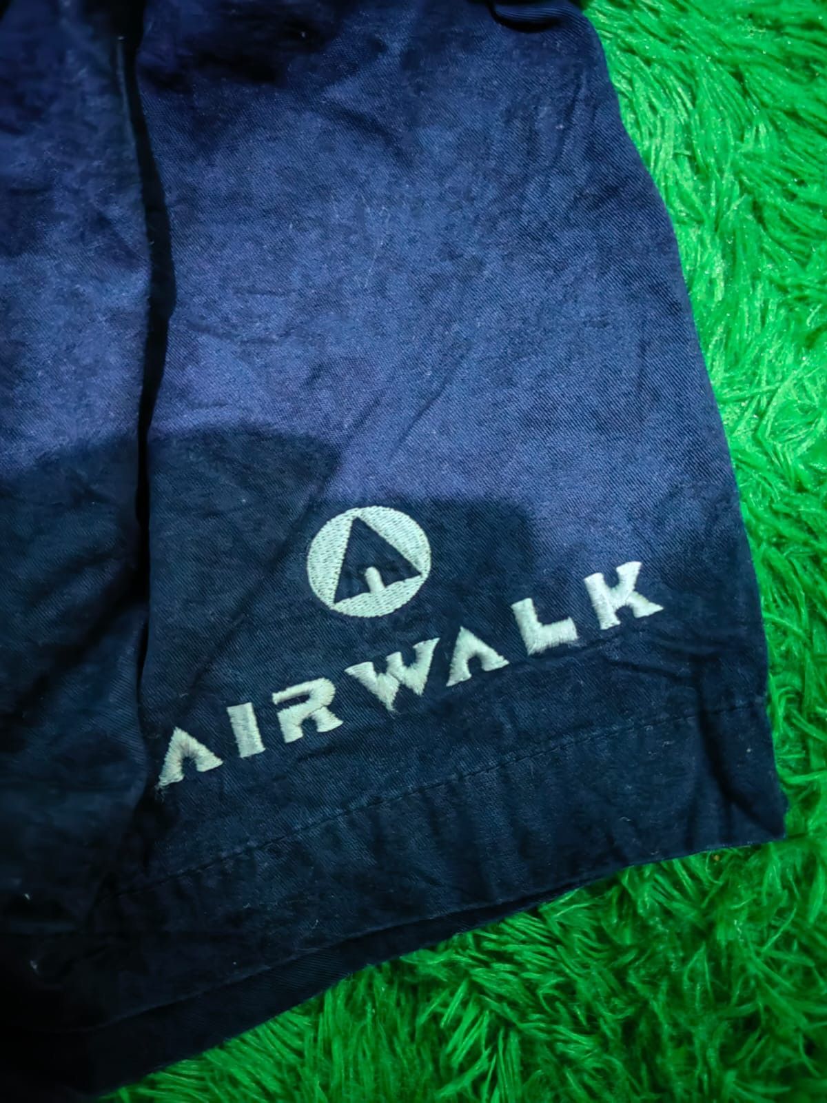 Airwalk × Vintage Vintage Air walk relaxed short pants Size US 30 / EU 46 - 2 Thumbnail