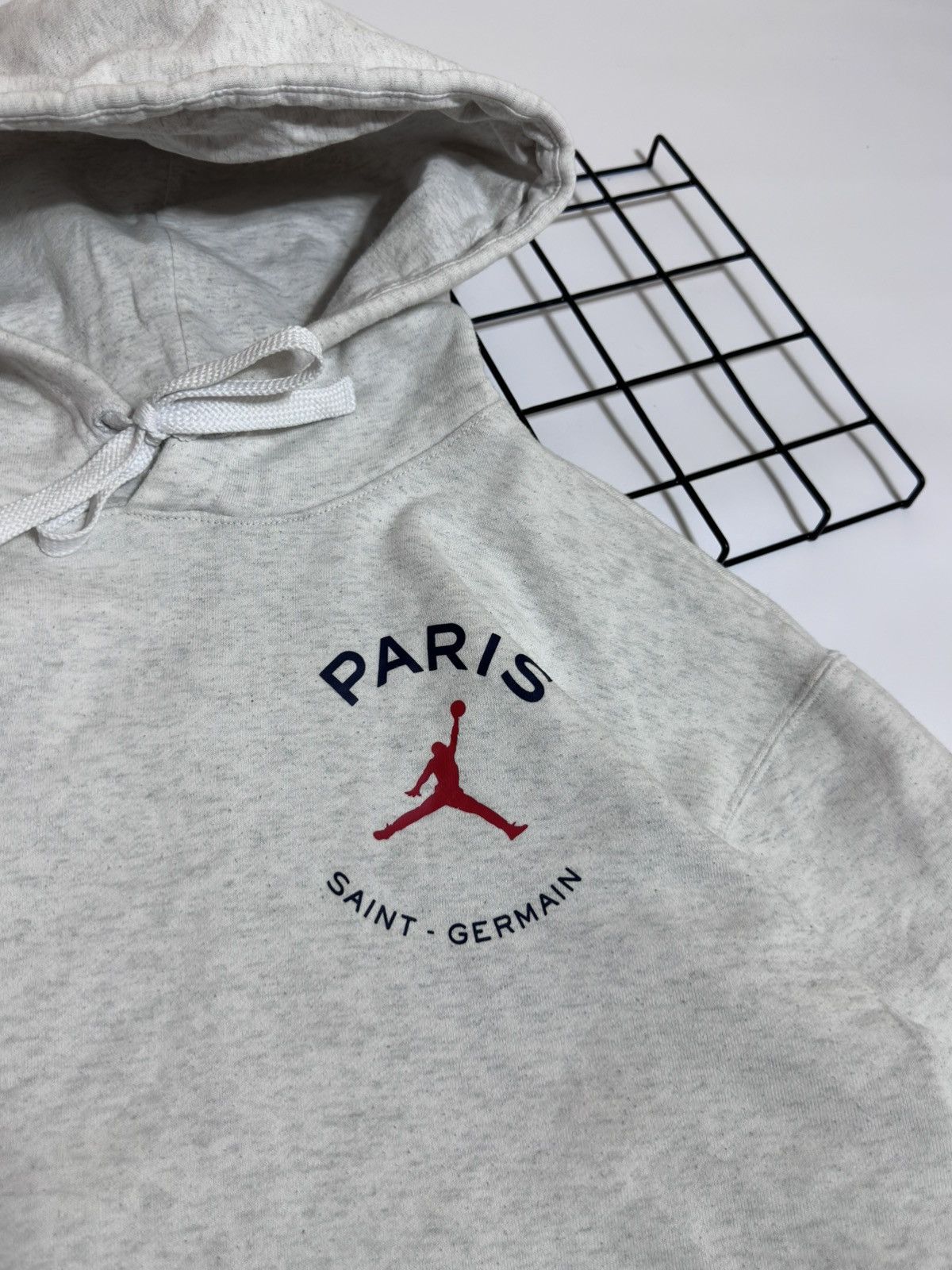 Jordan Brand Jordan x Paris Saint-Germain Pullover Hoodie Birch Heather Size US M / EU 48-50 / 2 - 2 Thumbnail