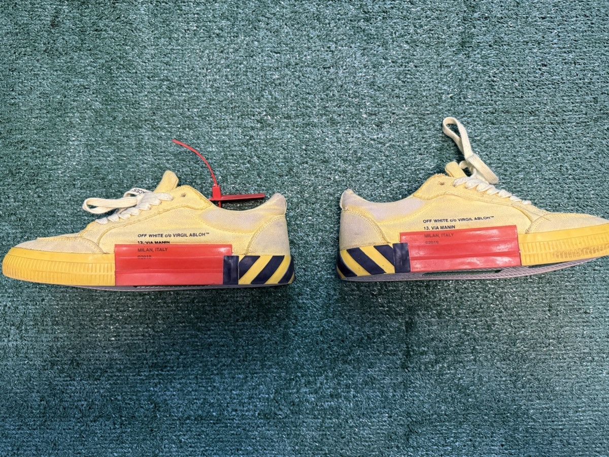 Off-White Off-White Low Vulc “Yellow Red” Size US 10 / EU 43 - 4 Thumbnail