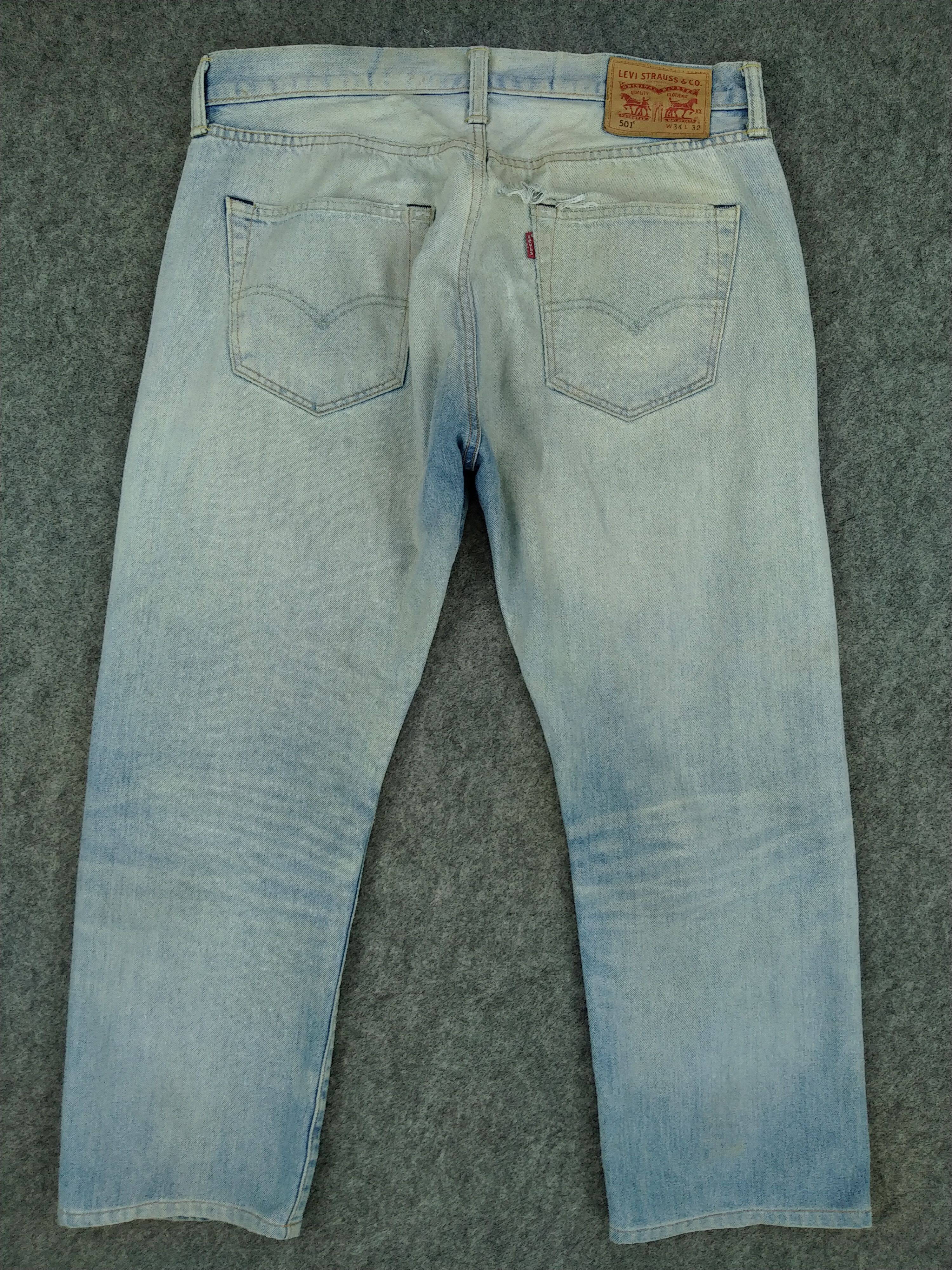 Levi's Light Blue Wash Levi's 501 Jeans 34x25 Denim -JN987 Size US 34 / EU 50 - 2 Thumbnail