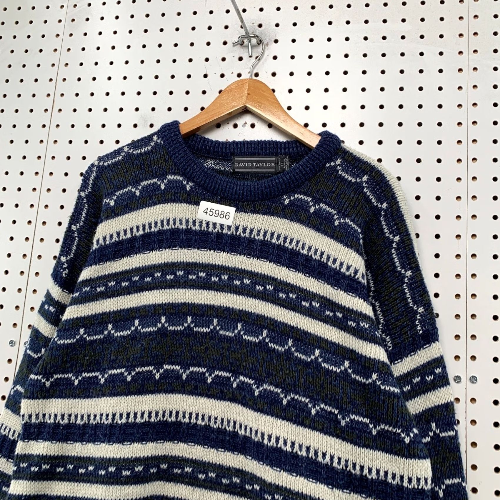Vintage Vintage David Taylor LT Large Tall Blue 3D Knit Sweater Mens Pullover USA Shirt Size US L / EU 52-54 / 3 - 3 Thumbnail