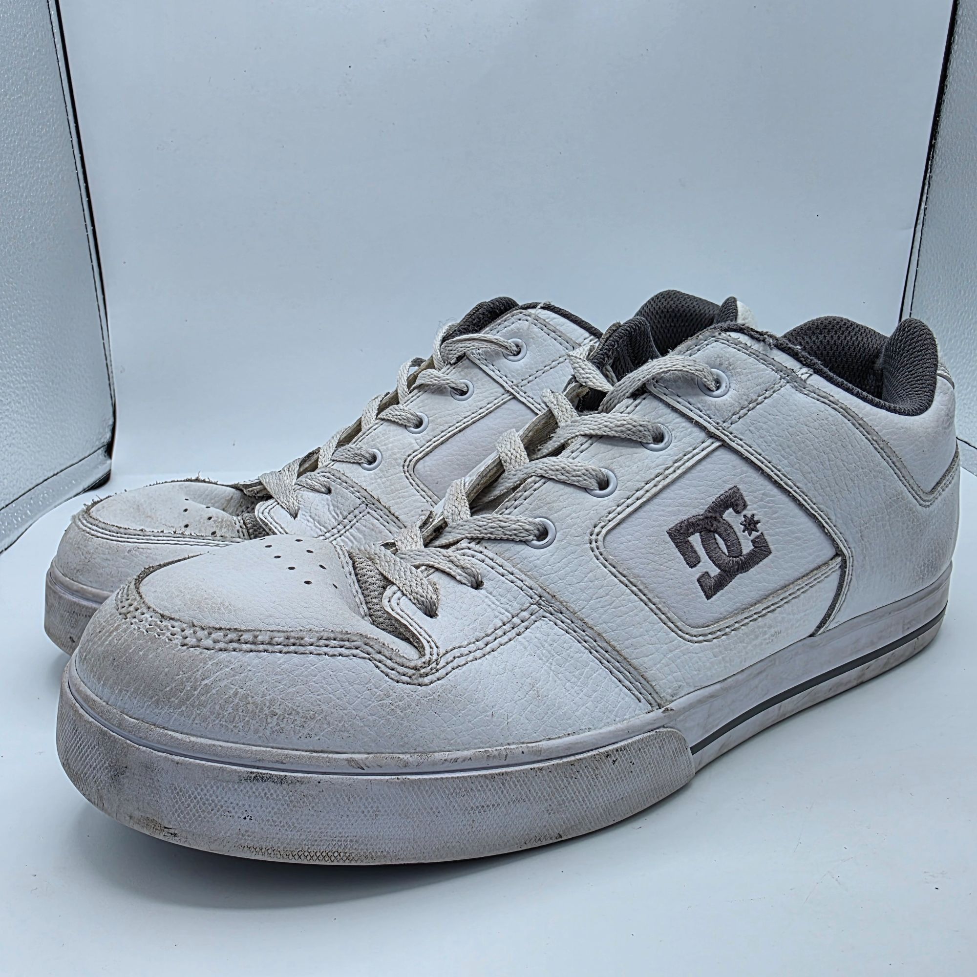 DC DC Pure Mens Size 13 White Sneaker Shoes Skating Walking Cas Size US 13 / EU 46 - 4 Thumbnail