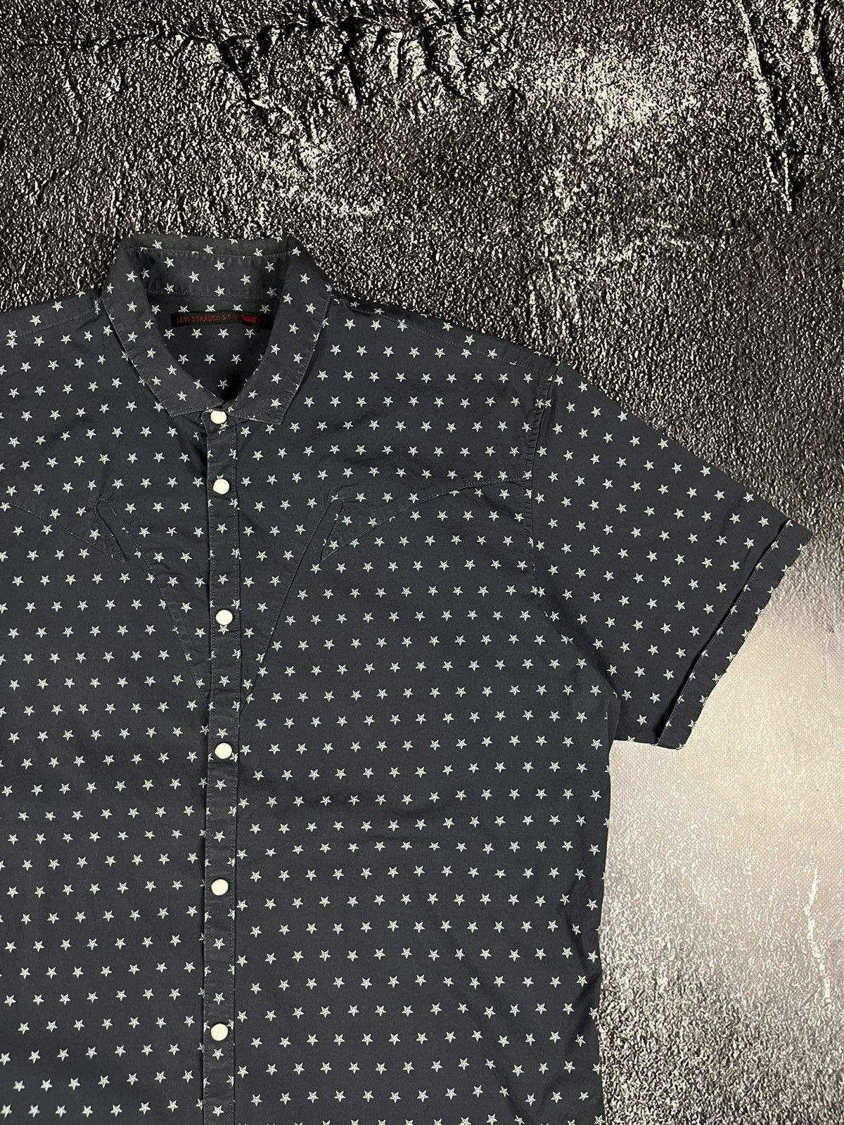 Levi's Vintage Levi’s Stars Print Western Short Sleeve Button Shirt Size US L / EU 52-54 / 3 - 2 Thumbnail