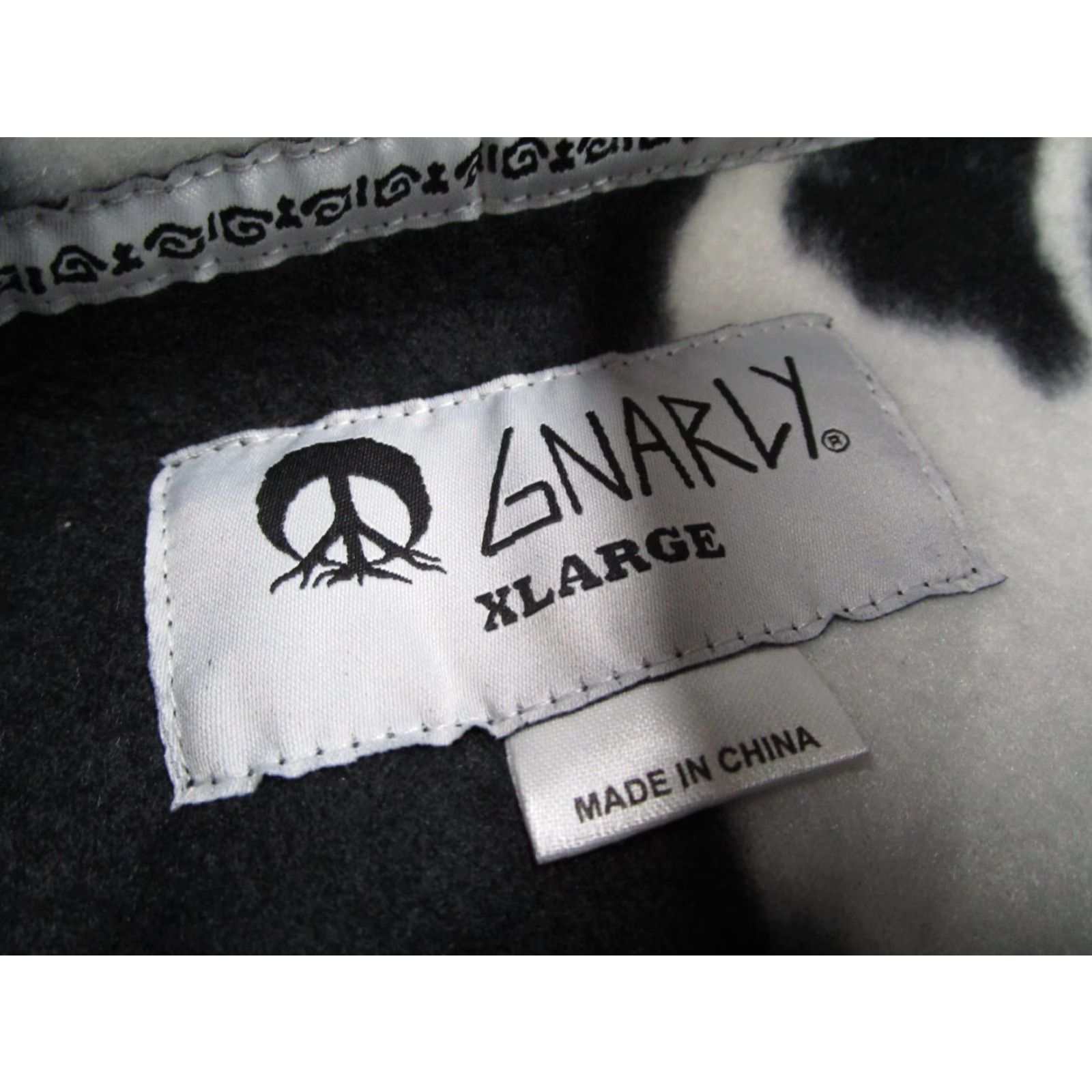 Vintage Gnarly Mens Black Haze Dip Tie Dye Full Zip Fleece Jacket XL Short Bomber Size US XL / EU 56 / 4 - 3 Thumbnail