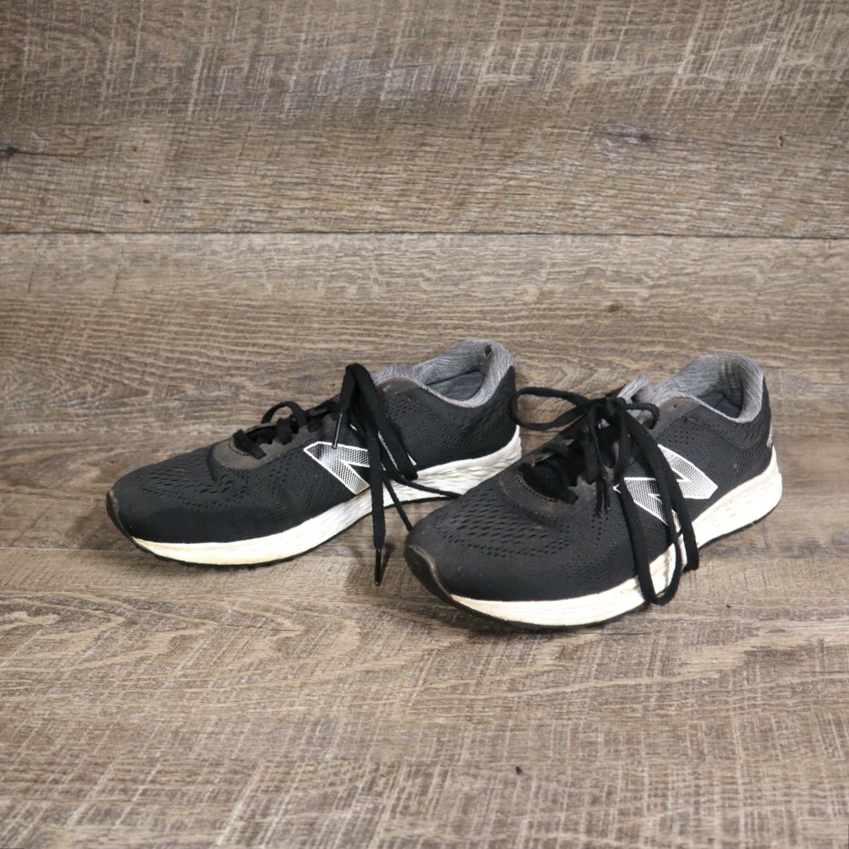 New Balance New Balance WARISSB1 Running Sneaker - Women’s Size 8.5 Black B Shoes Size US 8.5 / IT 38.5 - 2 Thumbnail