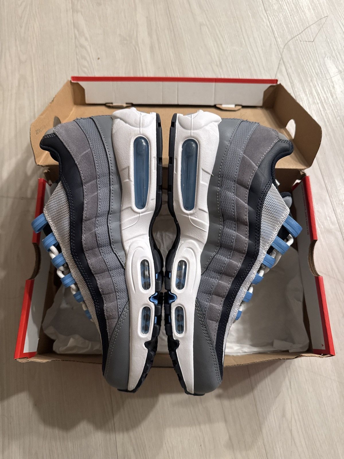 Nike Airmax 95s Size US 8.5 / EU 41-42 - 6 Thumbnail
