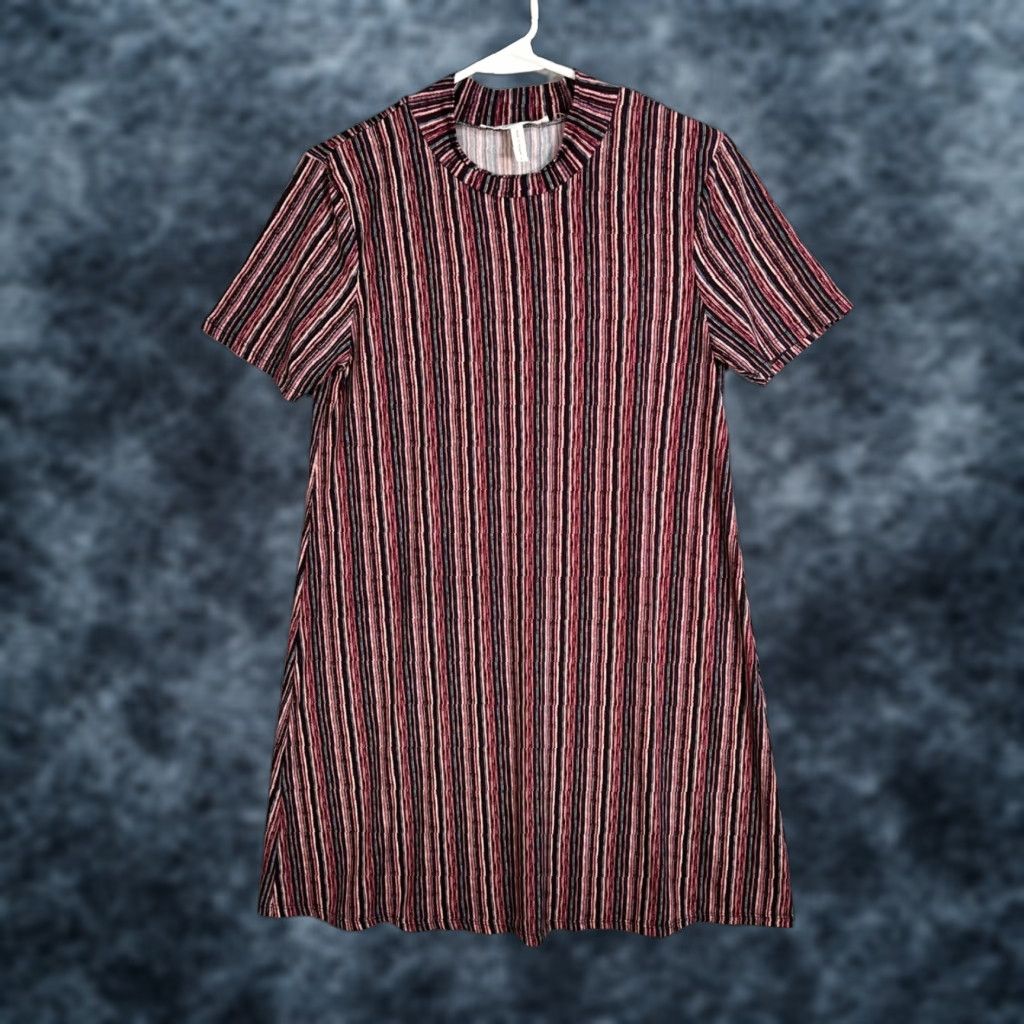 BCBGeneration BCBGGeneration Womens Size Small Striped Short-Sleeve A-Line Dress Size S / US 4 / IT 40 - 1 Thumbnail