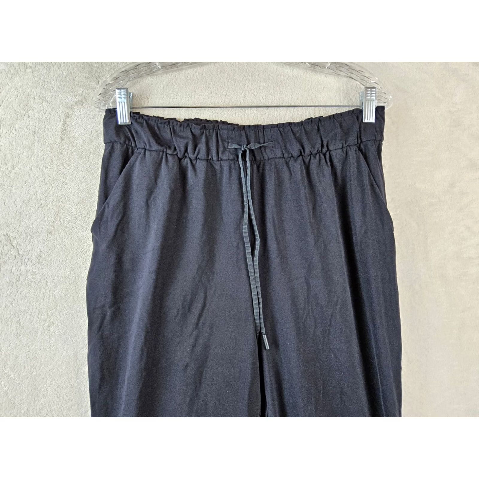 Lululemon Lululemon Jogger Pants Women's Size 10 Black Stretch High-Rise Activewear Pants 28.5" Inseam Size 32" / US 10 / IT 46 - 2 Thumbnail