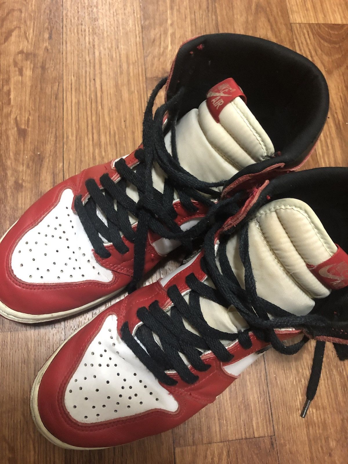 Jordan Brand 1994 air jordan chicago 1 Size US 8 / EU 41 - 3 Thumbnail