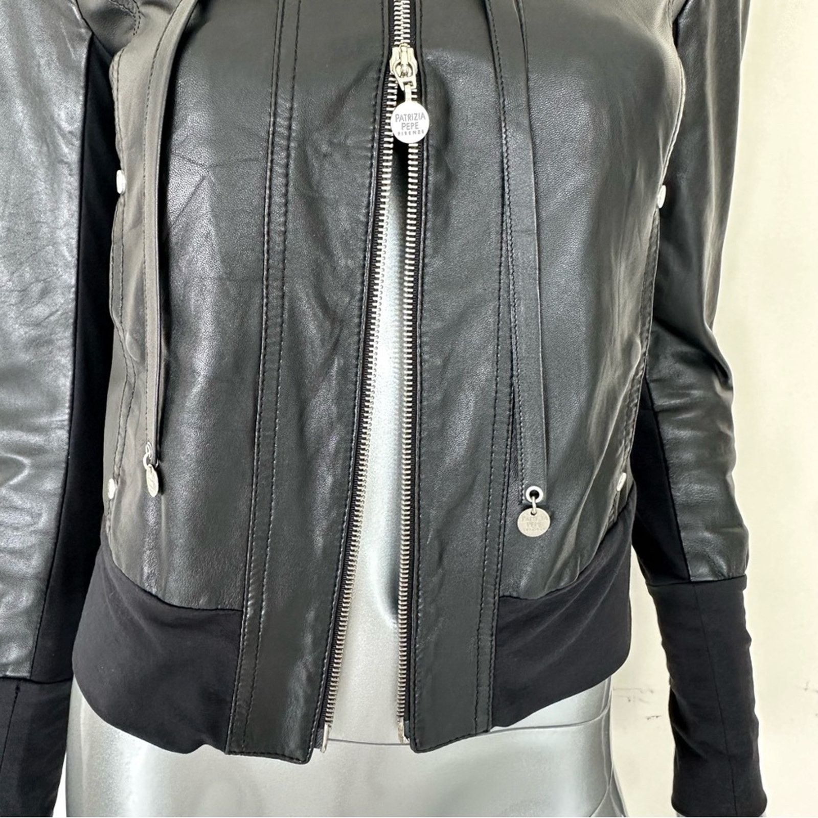 Patrizia Pepe Patrizia Pepe jacket size 42IT or 6 US Authentic Retail 750$ Size M / US 6-8 / IT 42-44 - 8 Thumbnail