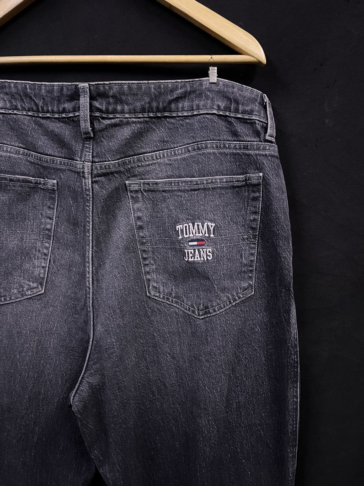 Tommy Jeans TOMMY HILFIGER BAGGY JEANS Size US 40 / EU 56 - 2 Thumbnail