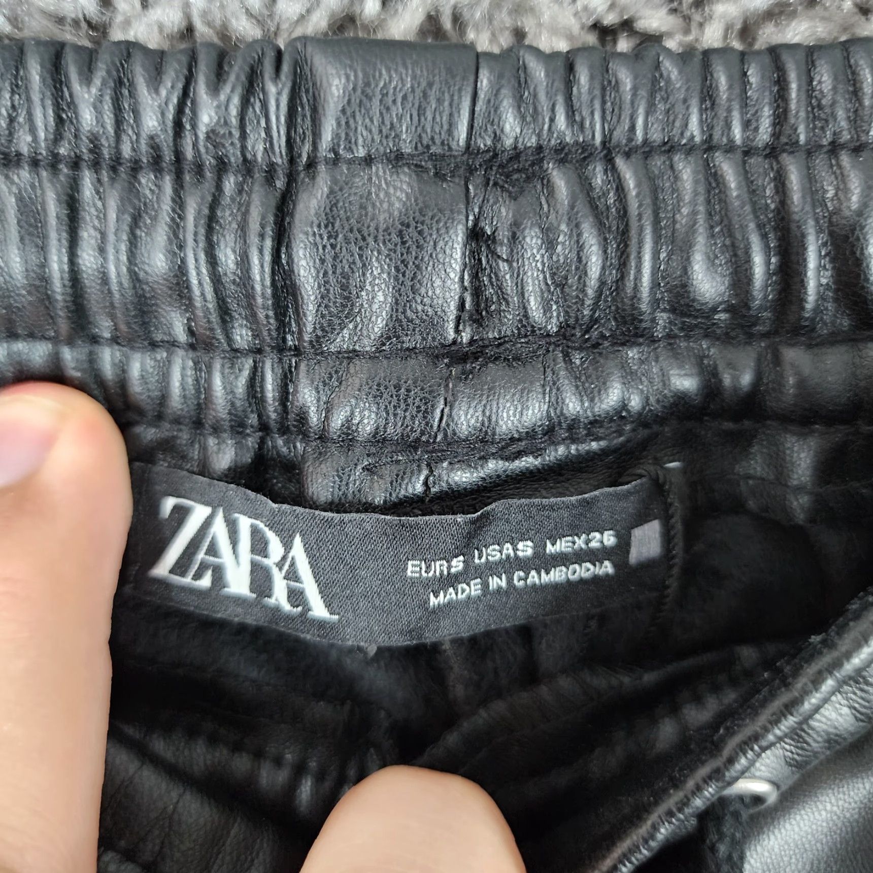 Zara Zara Jogger Pants Women's Black Polyurethane Elastic Waist Ankles Size S Size 28" / US 6 / IT 42 - 3 Thumbnail