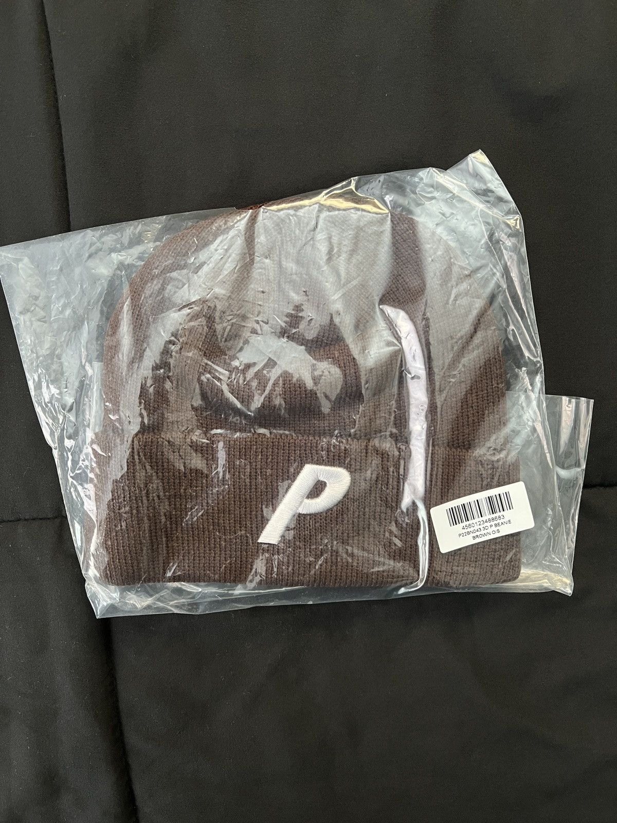 Palace × Vintage Palace P Beanie 2022 Brown Size ONE SIZE - 2 Thumbnail