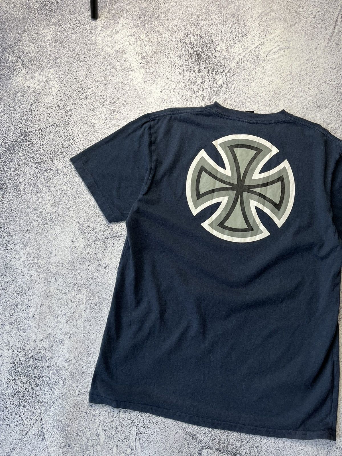Independent Truck Co. Vintage 90s Independent Truck Company T- Shirt rare retro Size US L / EU 52-54 / 3 - 14 Thumbnail