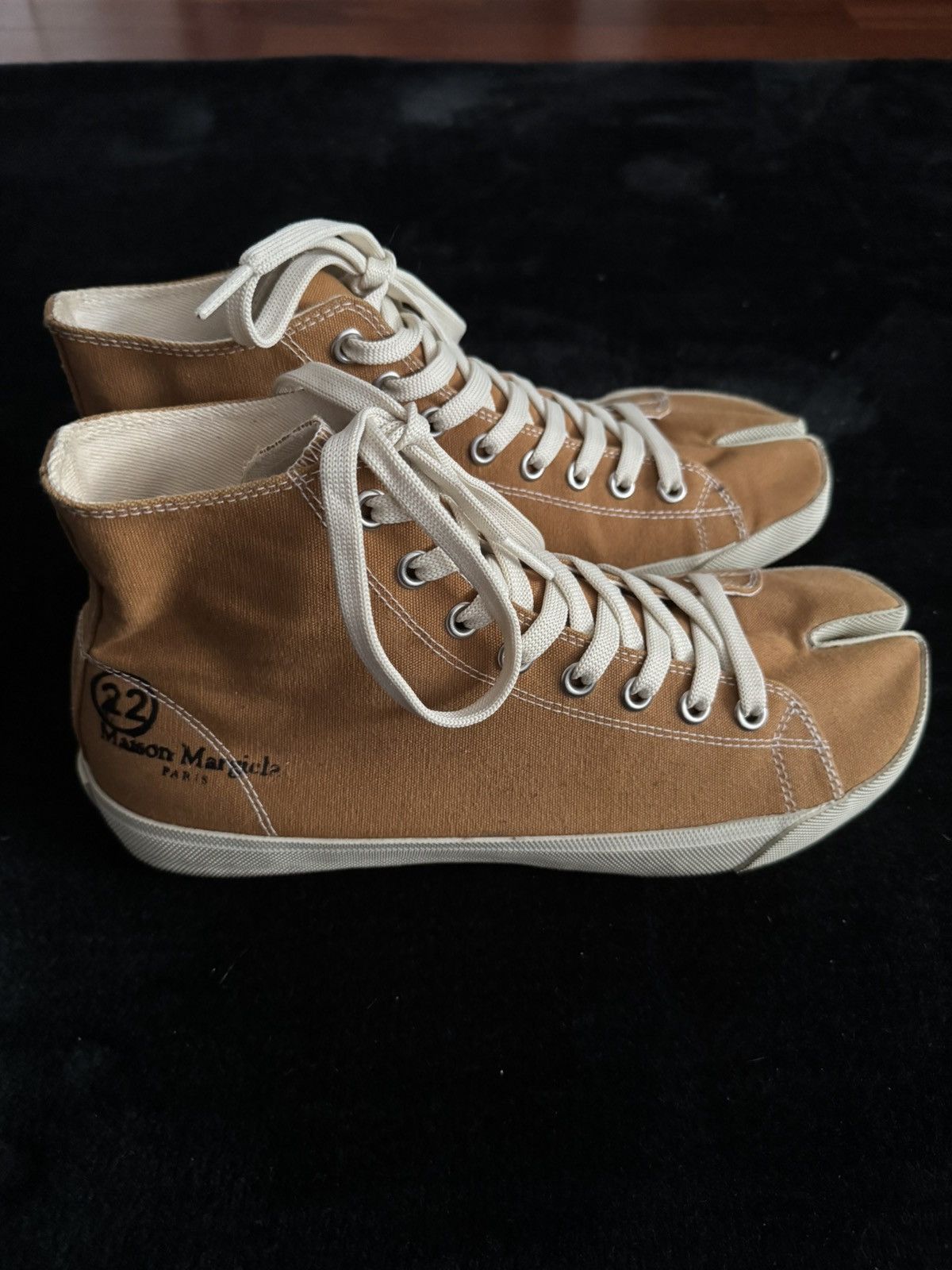 Maison Margiela Maison Margiela Tabi Sneakers Size US 9 / EU 42 - 1 Thumbnail