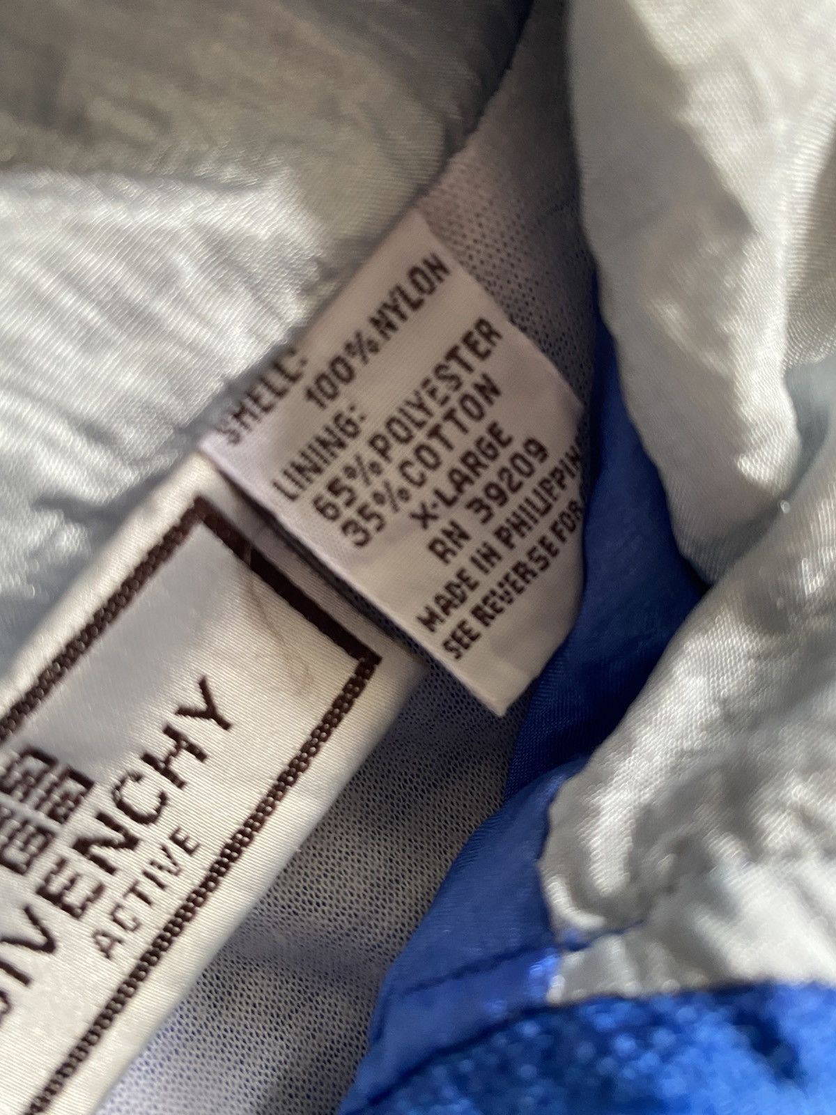 Designer × Givenchy × Vintage Givenchy activewear vintage 90s light jacket Size US L / EU 52-54 / 3 - 7 Thumbnail