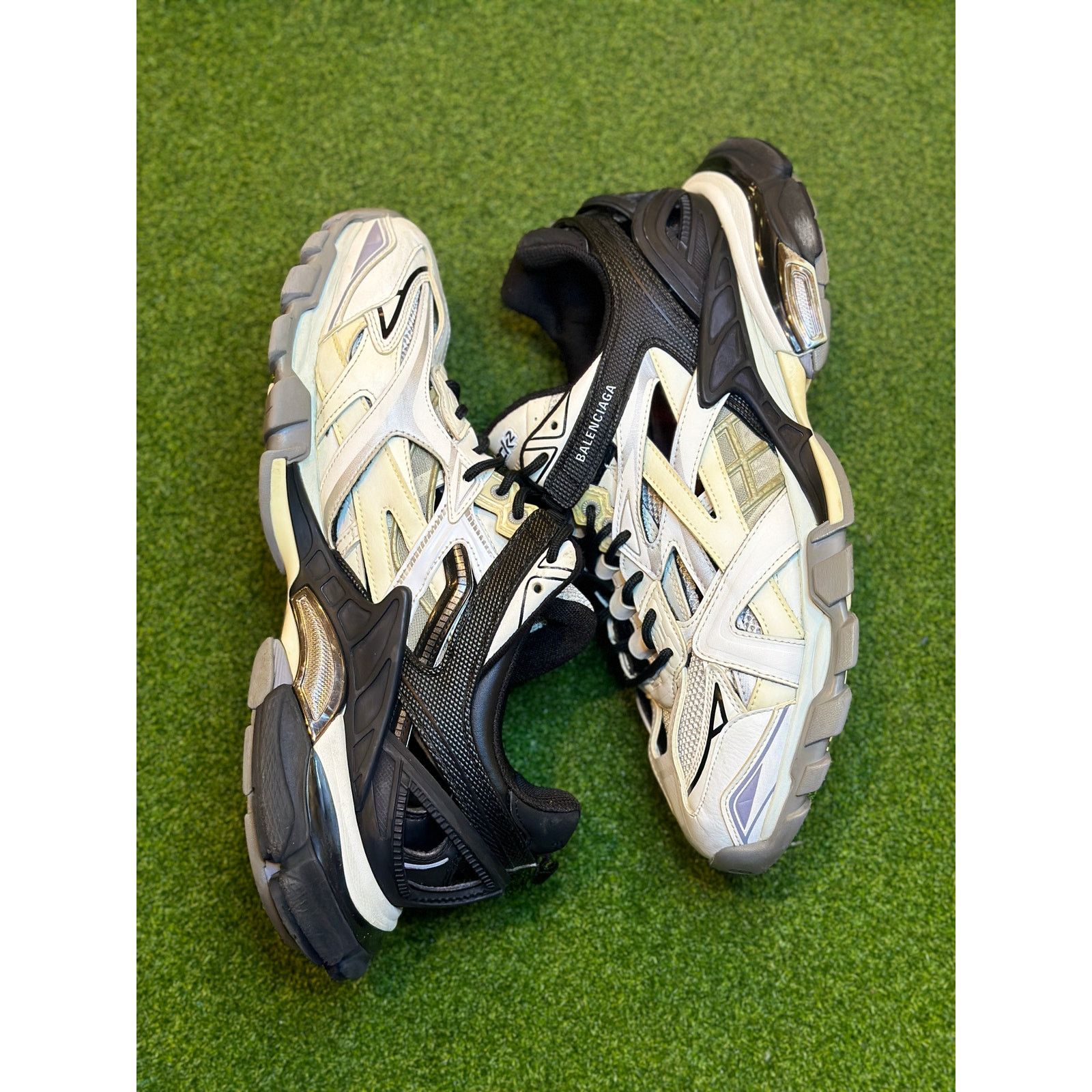Balenciaga Size 12 - Balenciaga Track 2.0 Black White Size US 12 / EU 45 - 2 Thumbnail