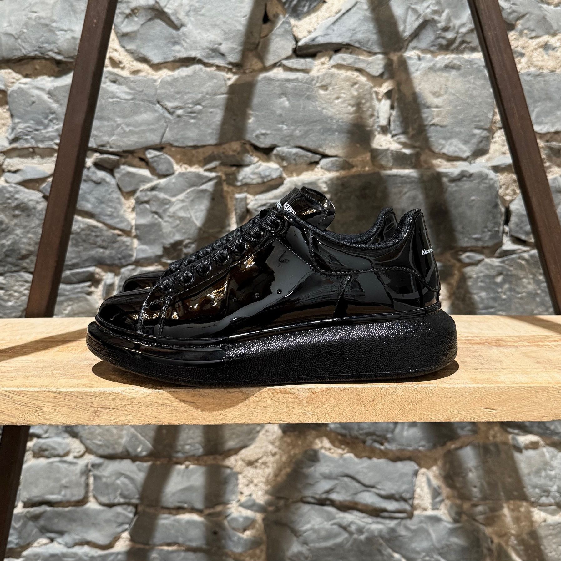 Alexander McQueen Alexander McQueen Black Patent Leather Oversized Sneakers Size US 8 / IT 38 - 6 Thumbnail